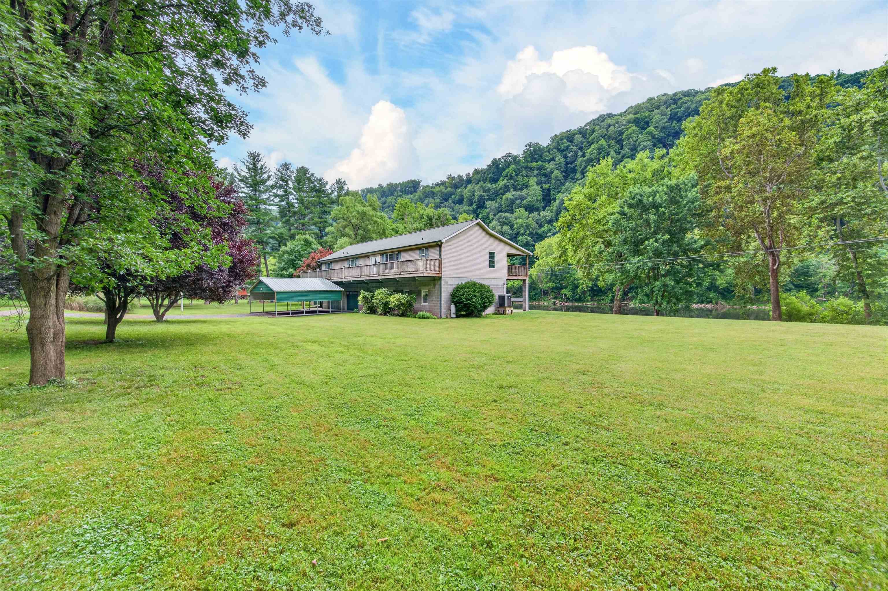 720 Caboose Lane Pembroke VA 24136
