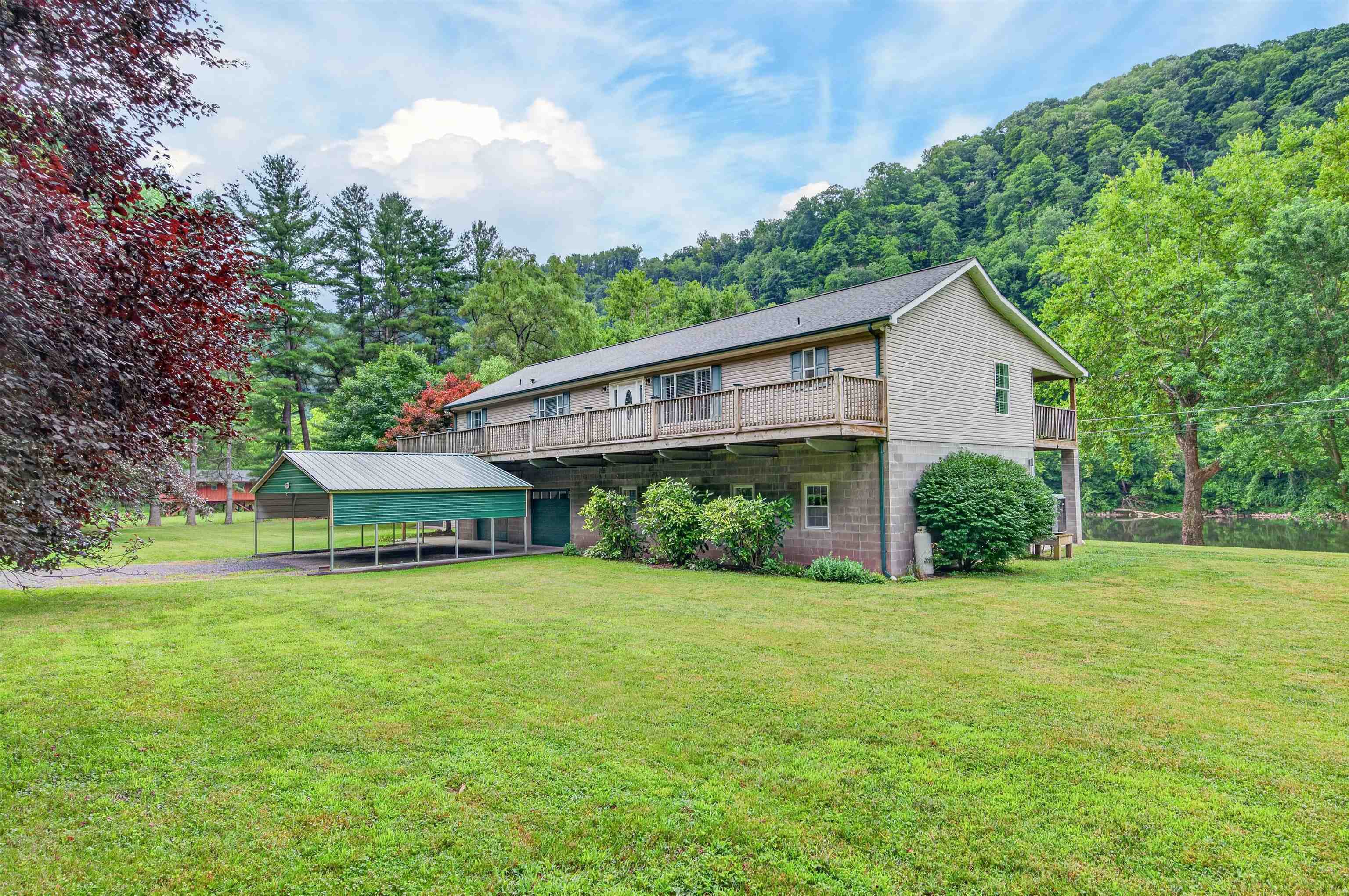 720 Caboose Lane Pembroke VA 24136