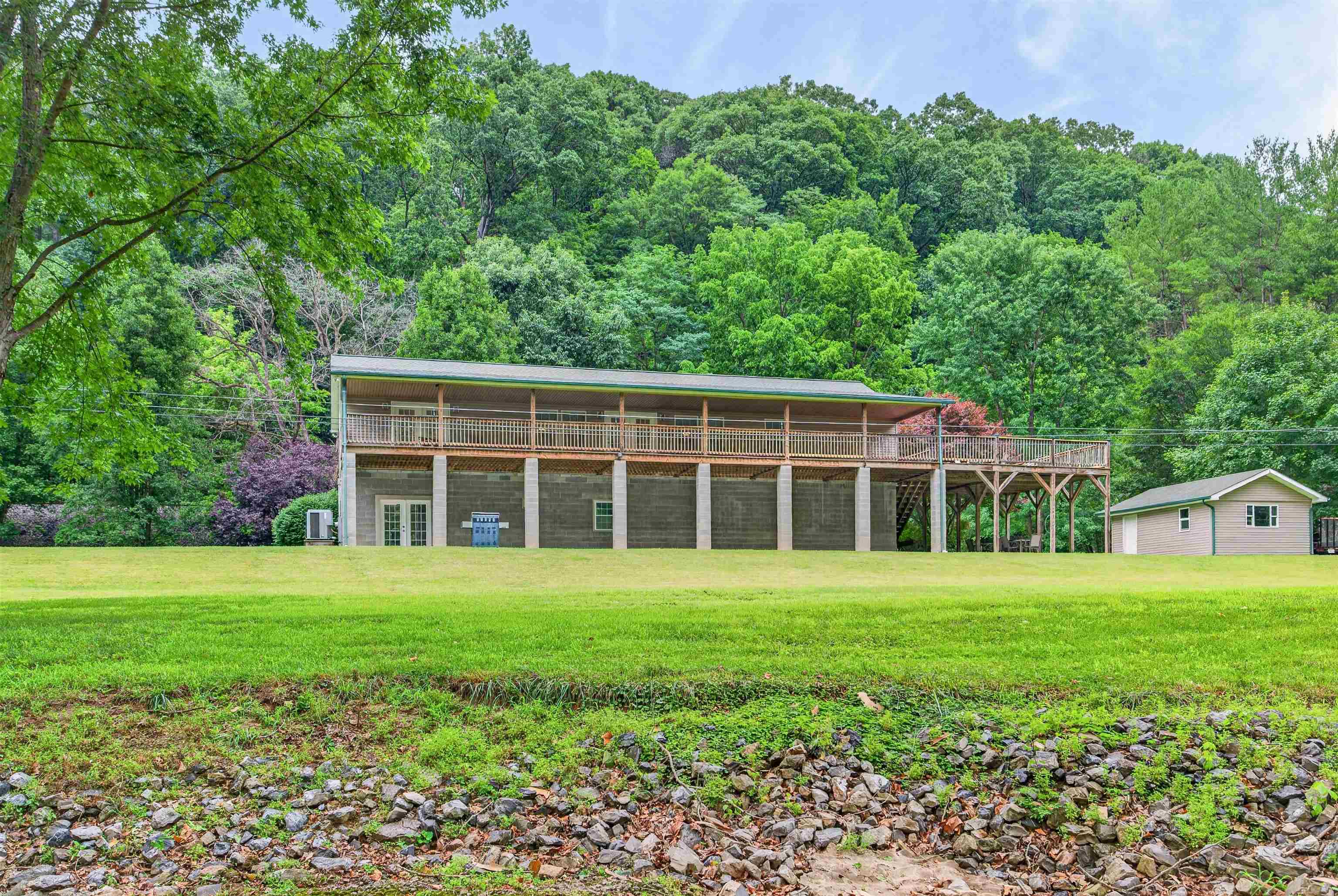 720 Caboose Lane Pembroke VA 24136