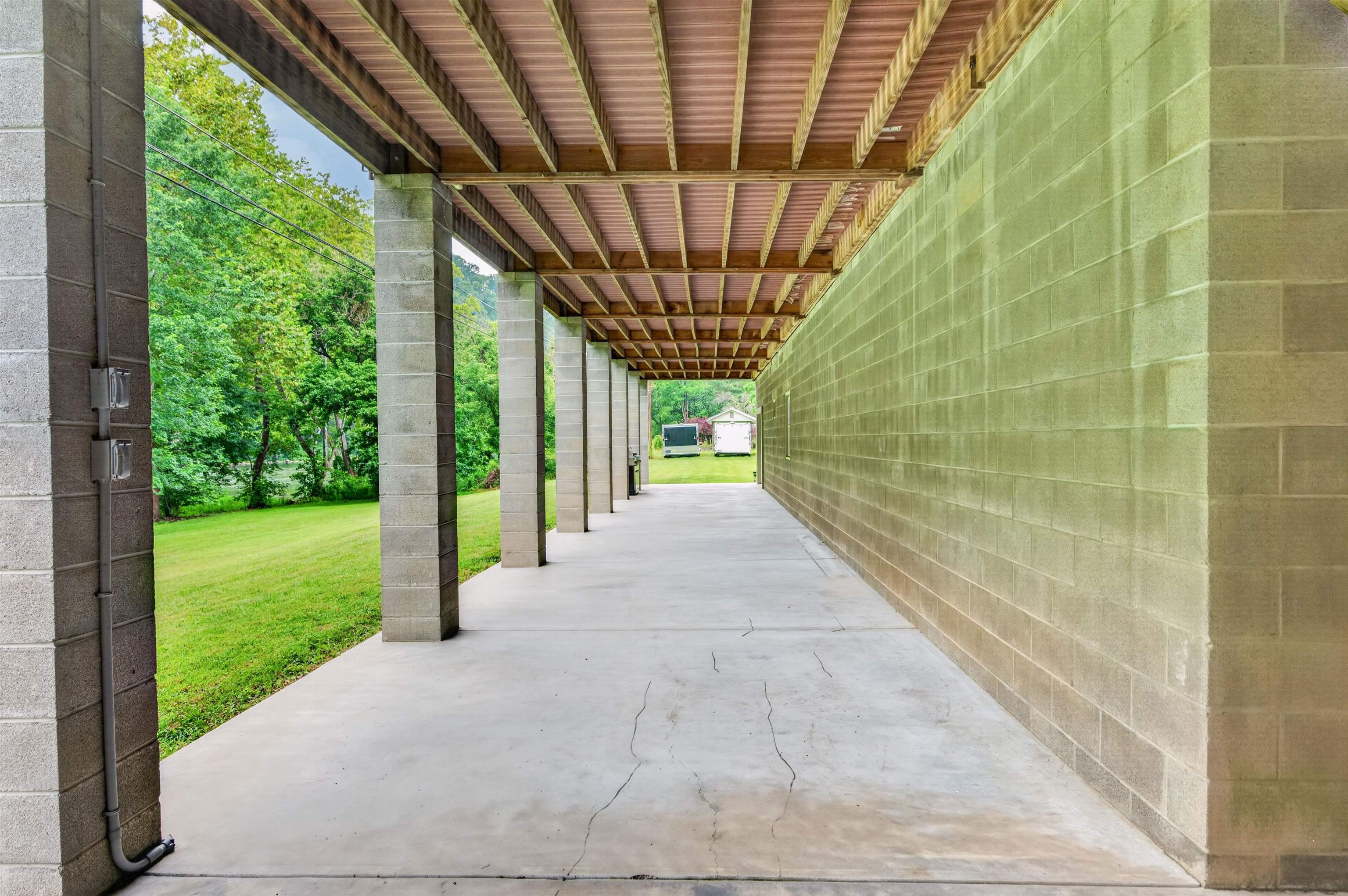 720 Caboose Lane Pembroke VA 24136
