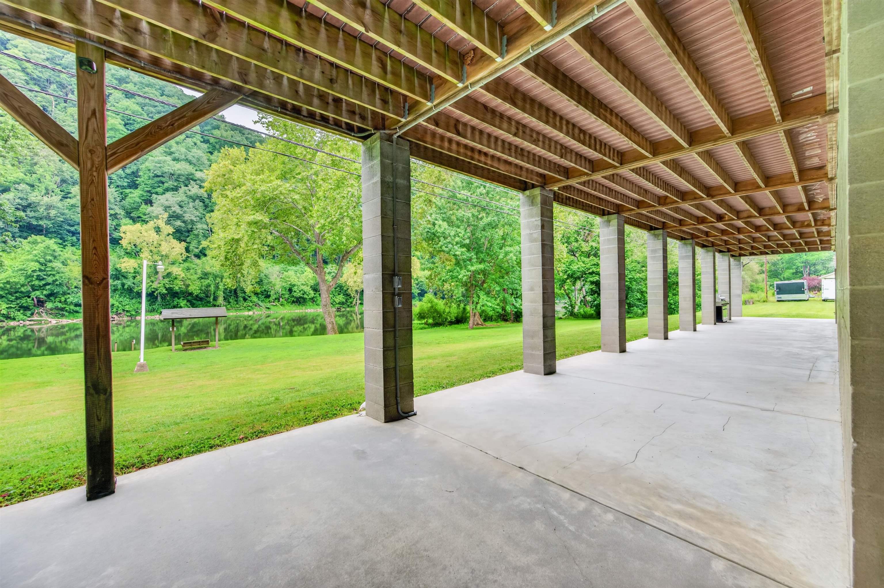 720 Caboose Lane Pembroke VA 24136