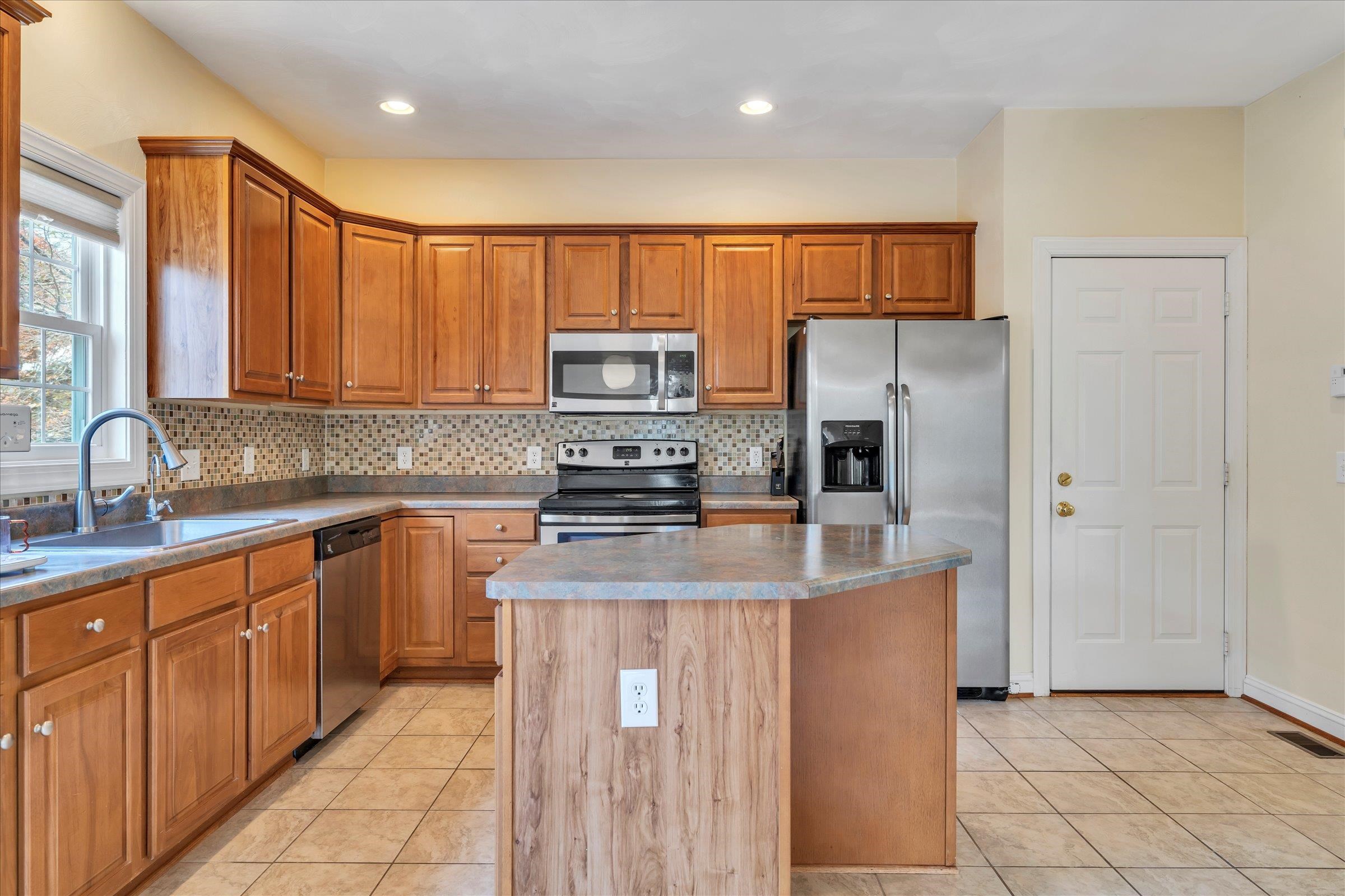 1113 Brook Circle Blacksburg VA 24060