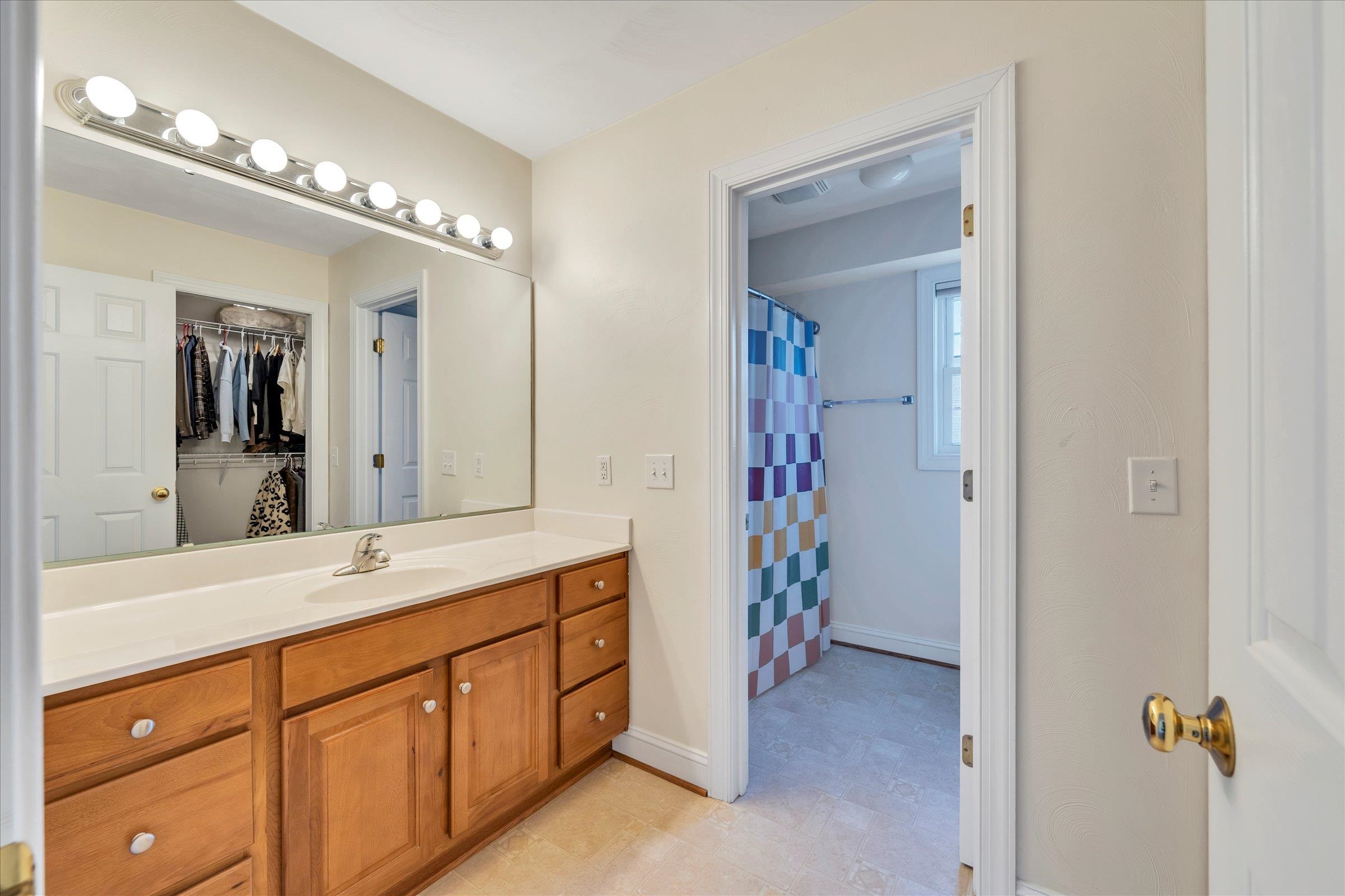 1113 Brook Circle Blacksburg VA 24060