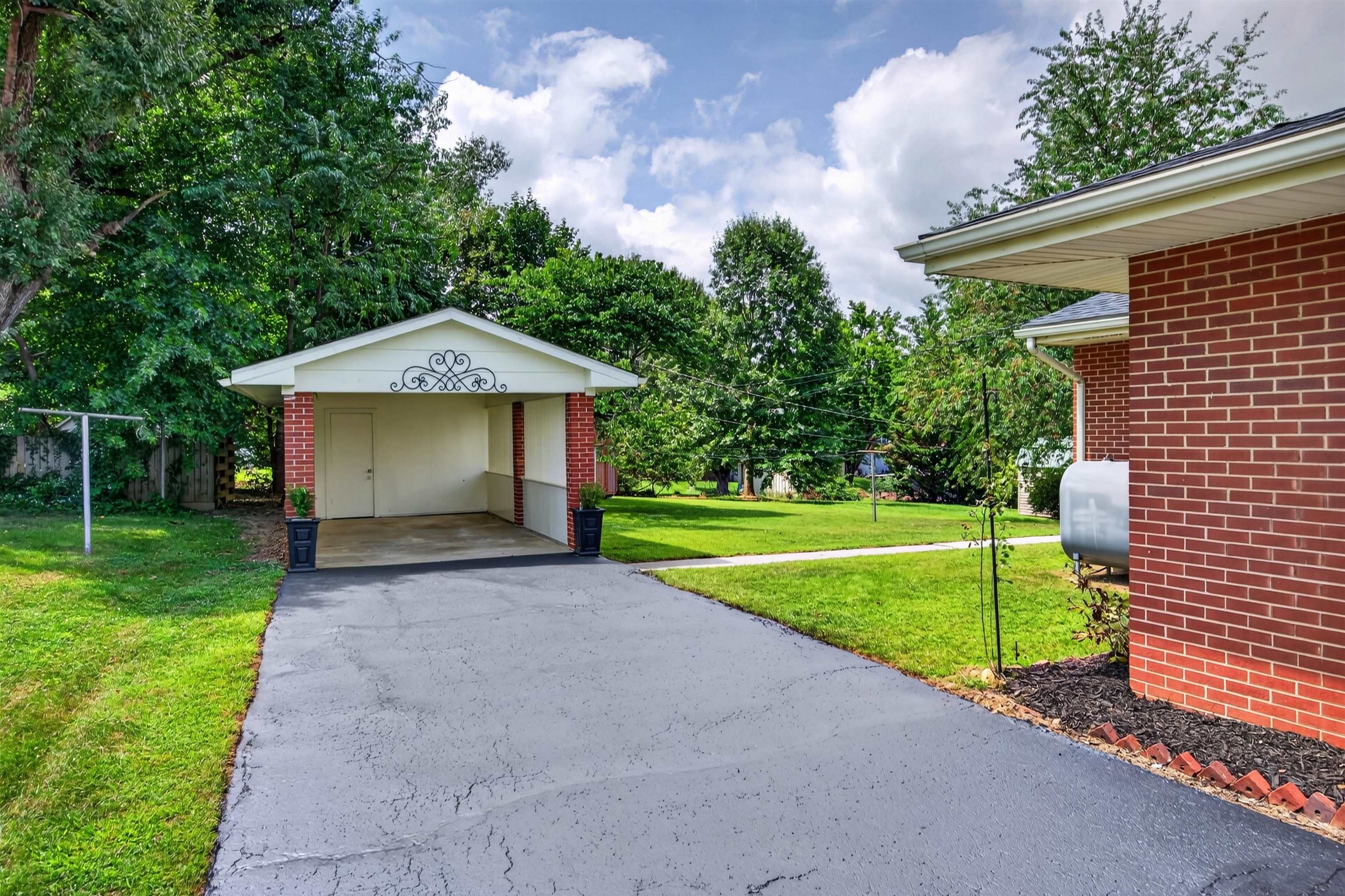 107 Roseland Drive Christiansburg VA 24073