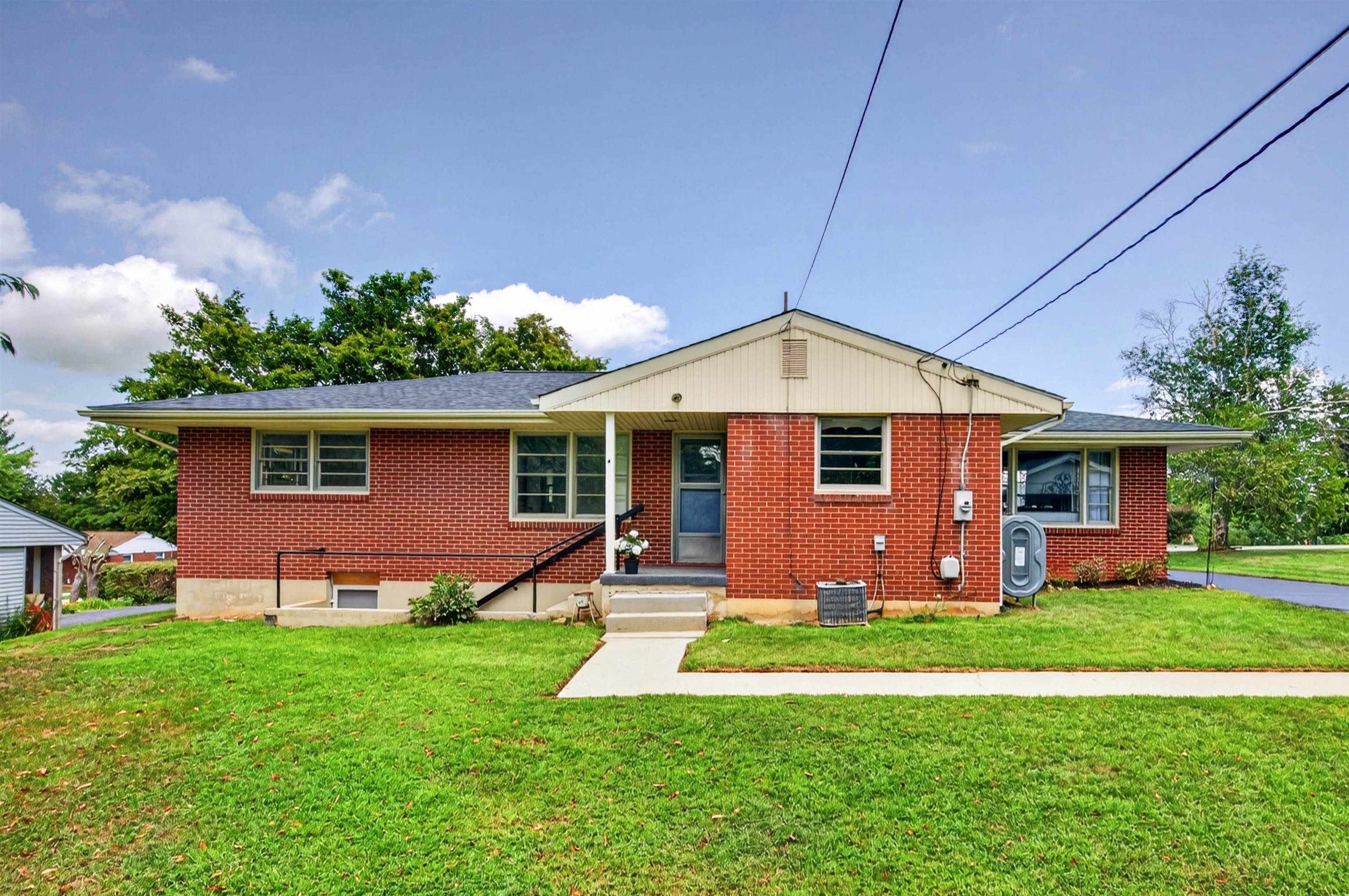 107 Roseland Drive Christiansburg VA 24073