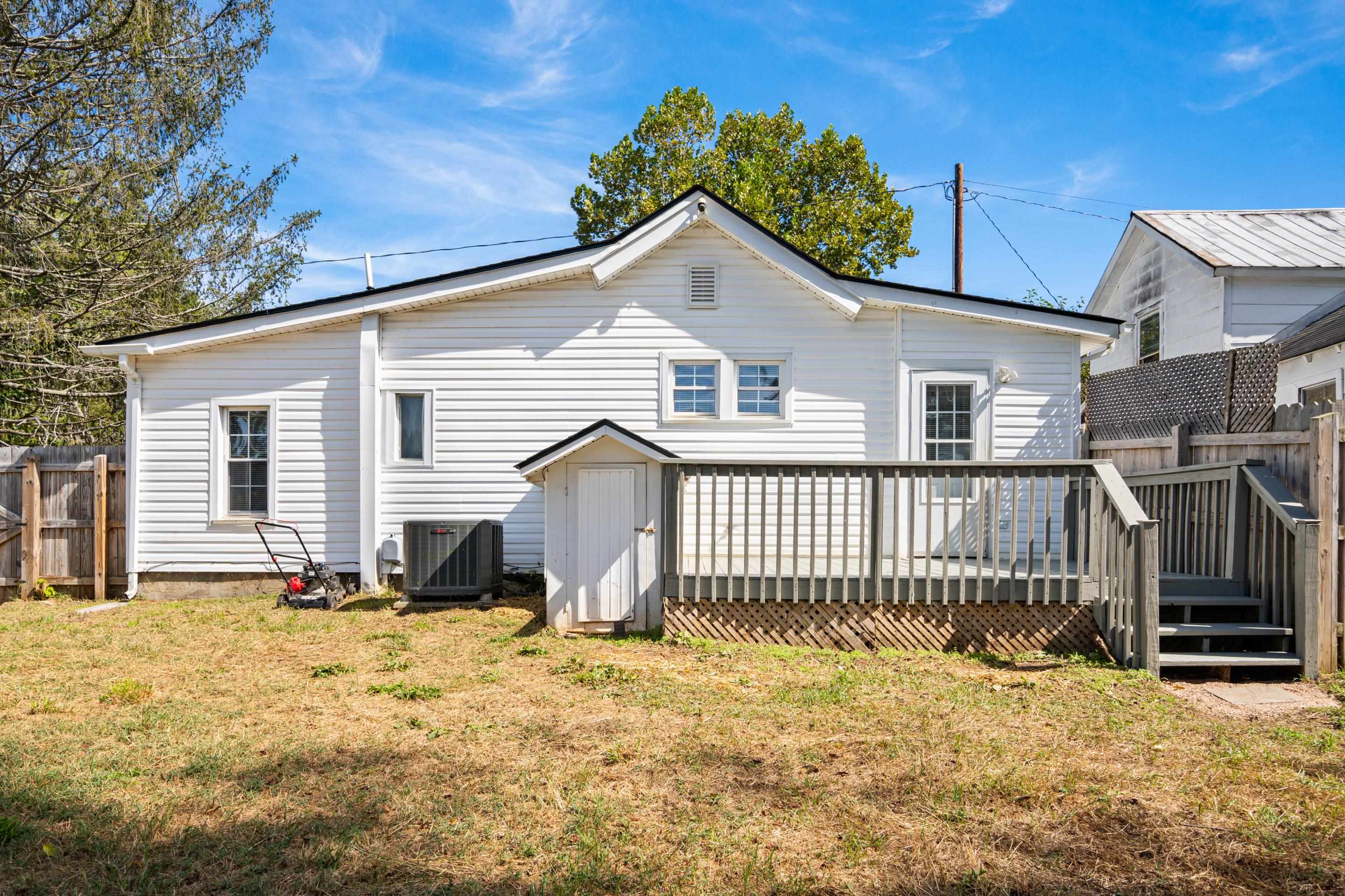 1705 3rd Street Radford VA 24141