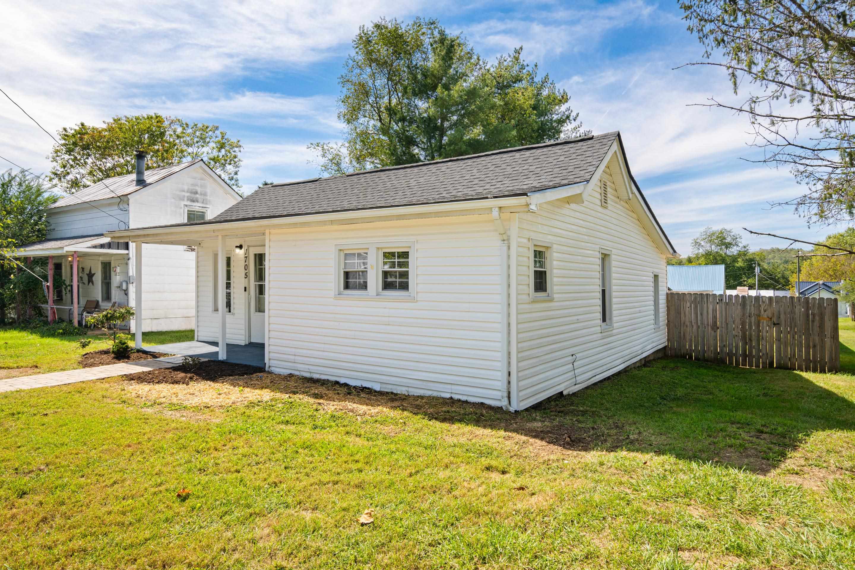 1705 3rd Street Radford VA 24141