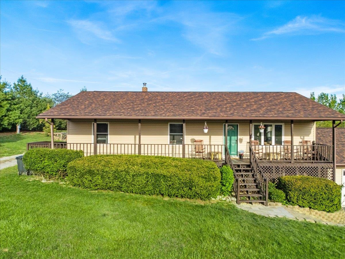 5900 Chicwood Drive Pulaski VA 24301