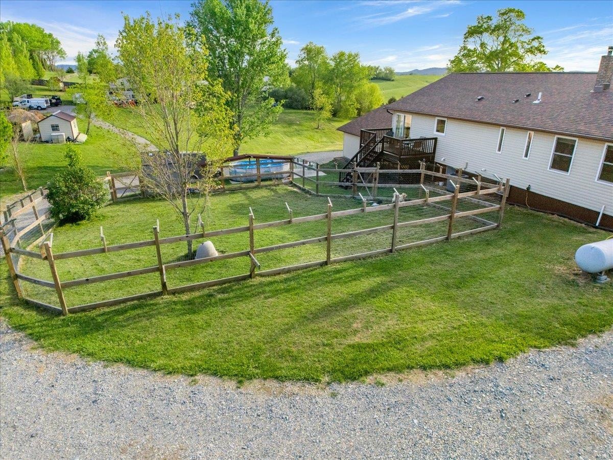 5900 Chicwood Drive Pulaski VA 24301