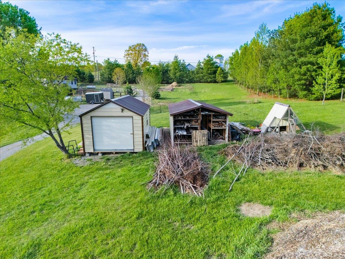 5900 Chicwood Drive Pulaski VA 24301