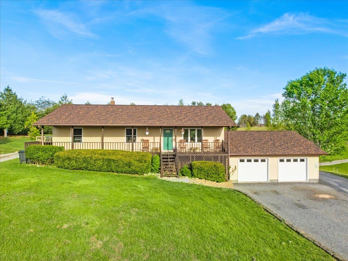 5900 Chicwood Drive Pulaski VA 24301
