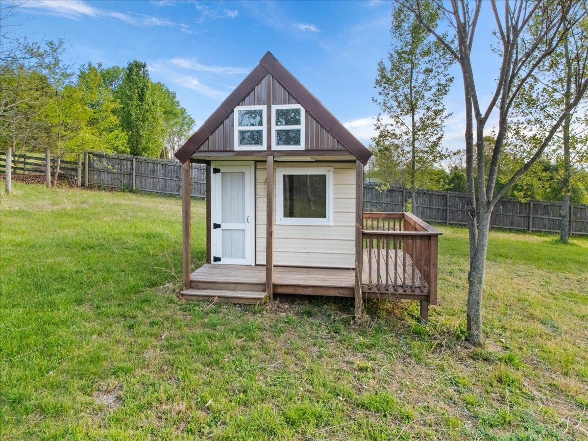 5900 Chicwood Drive Pulaski VA 24301