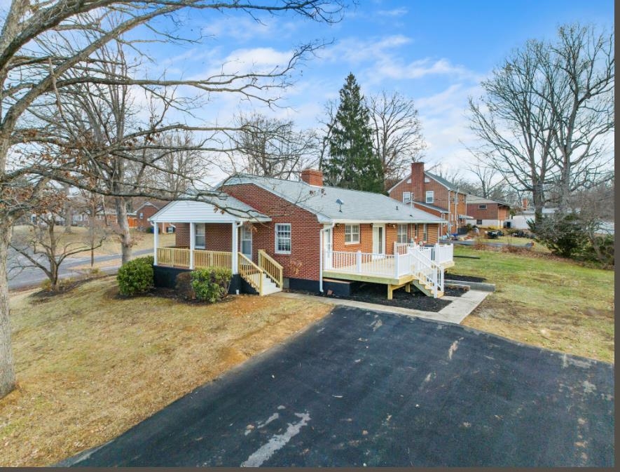 215 Overhill Road Christiansburg VA 24073