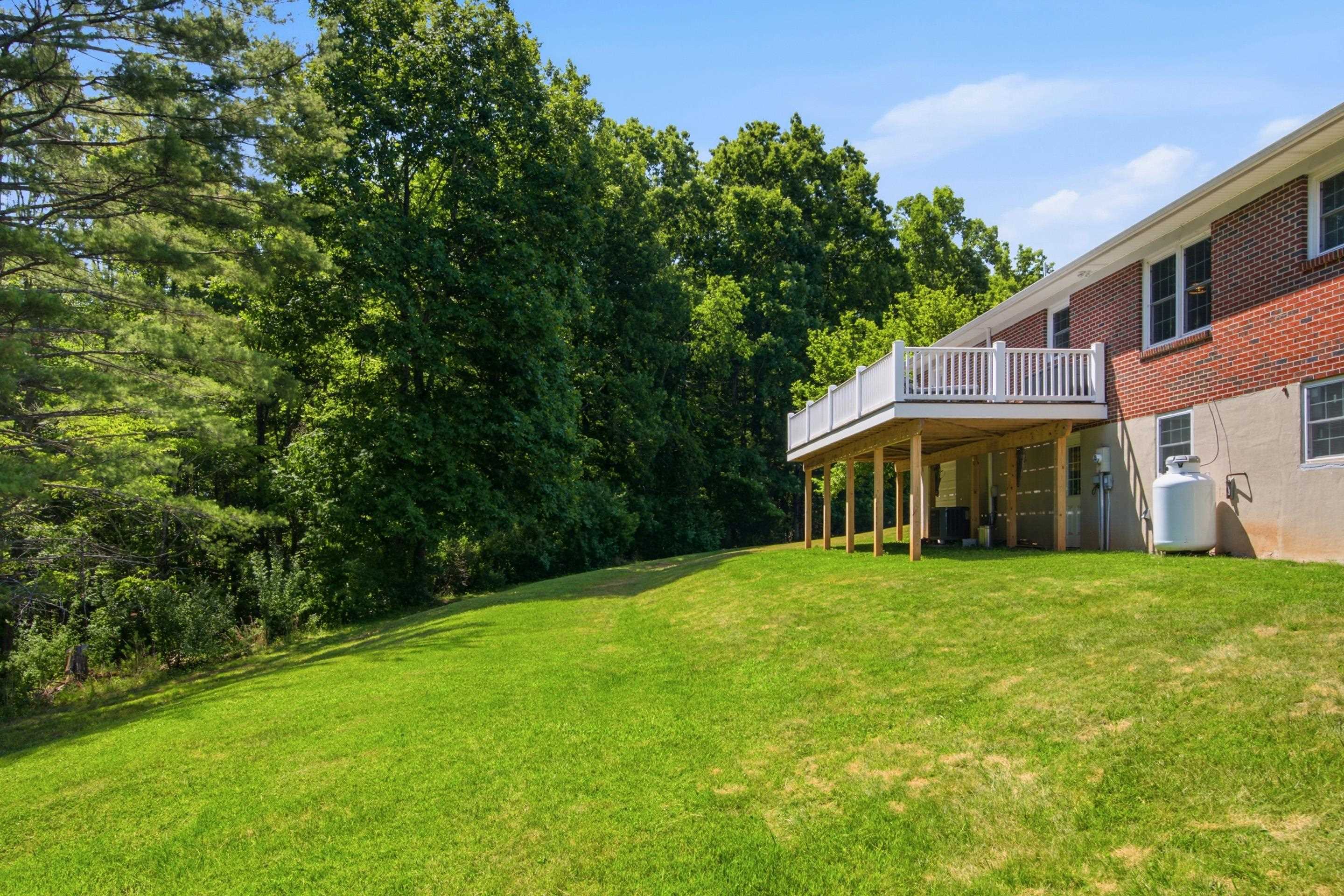 523 Christiansburg Pike NE Floyd VA 24091