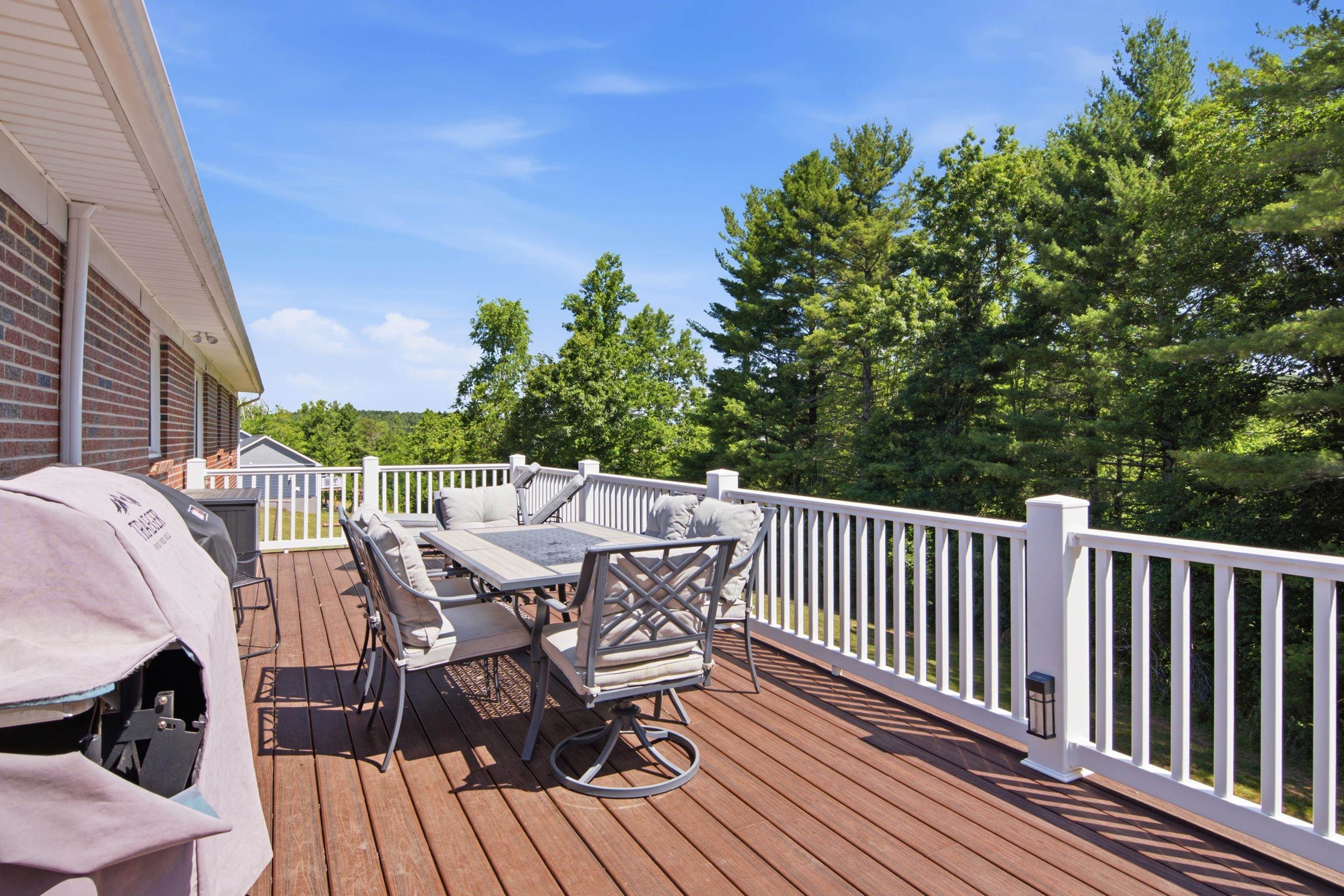 523 Christiansburg Pike NE Floyd VA 24091
