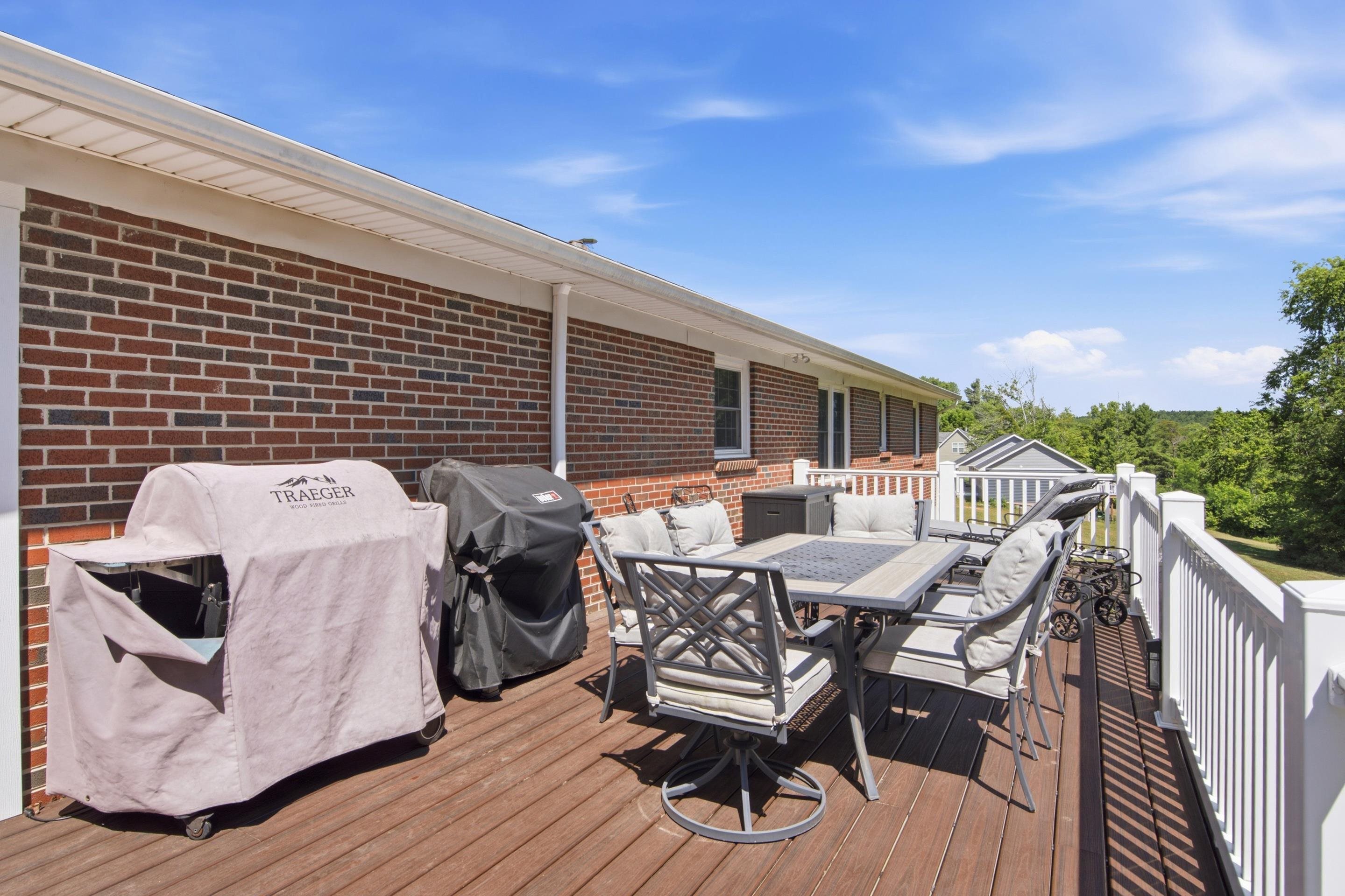 523 Christiansburg Pike NE Floyd VA 24091