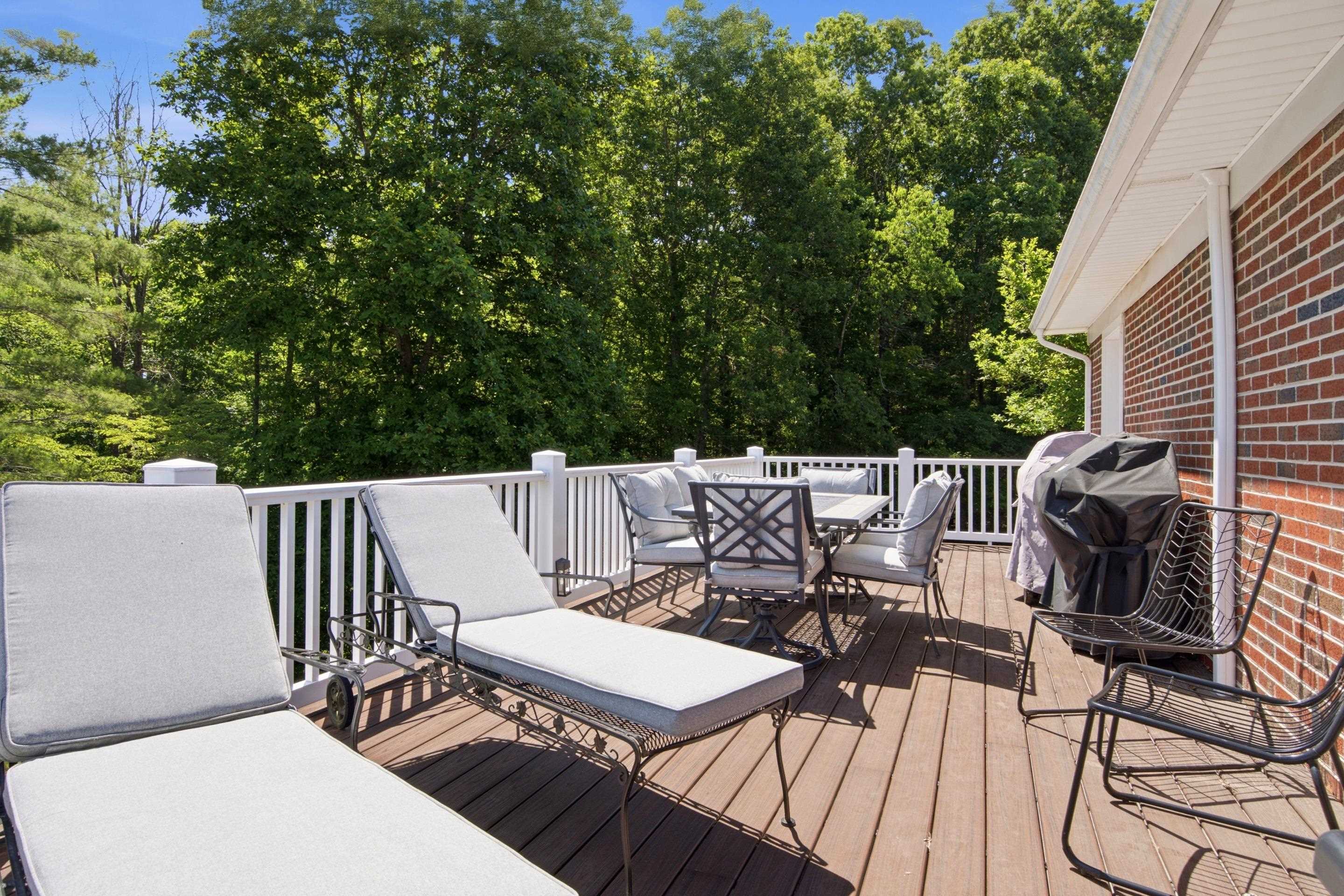 523 Christiansburg Pike NE Floyd VA 24091