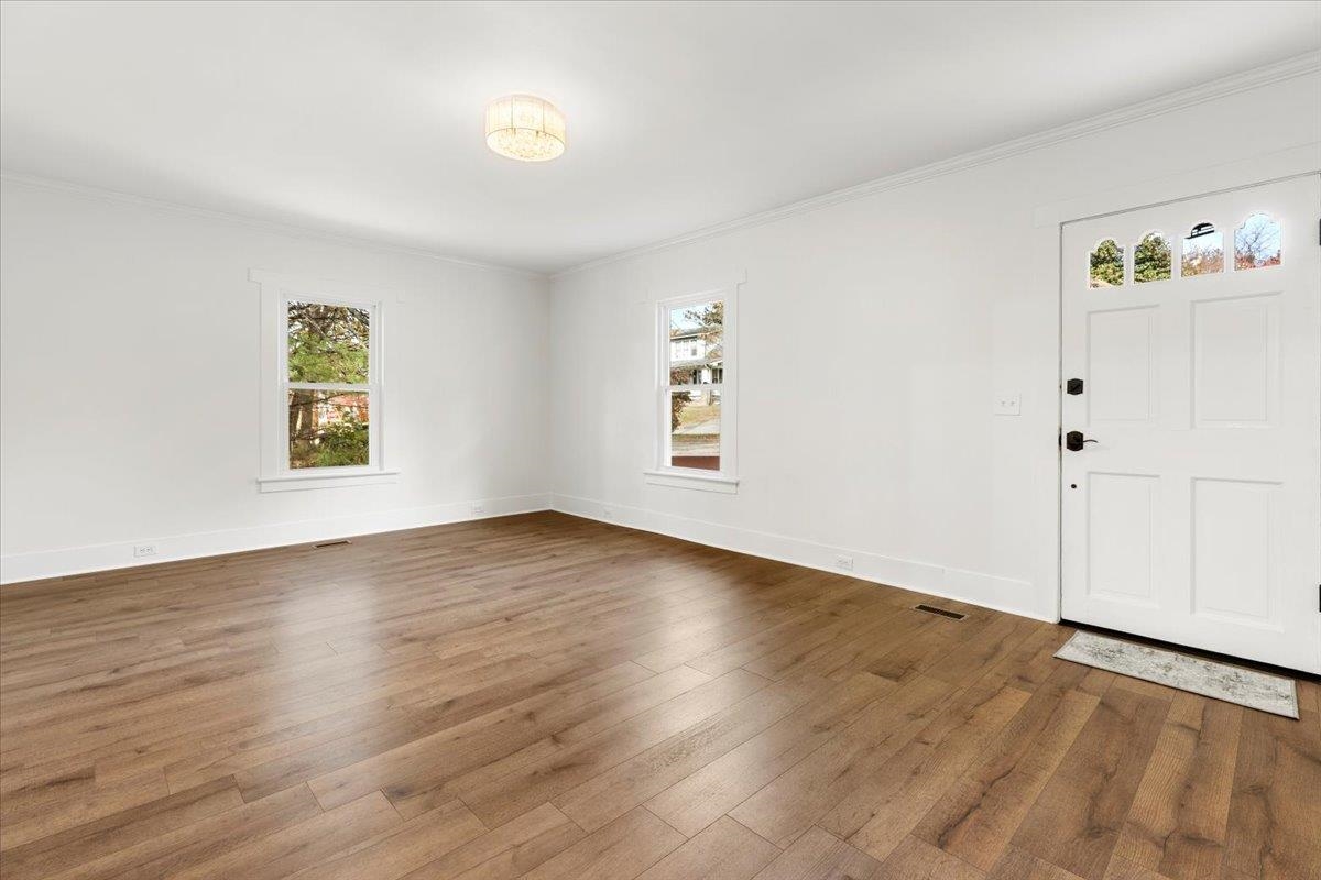 118 6th Street NE Pulaski VA 24301