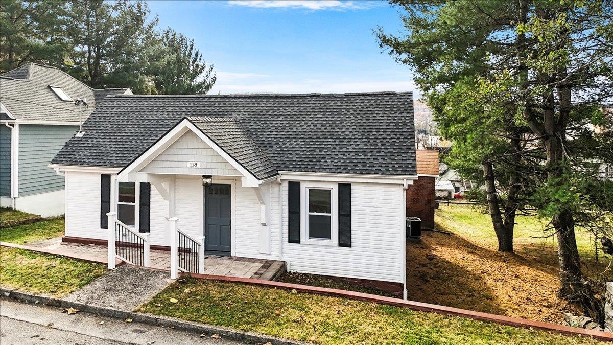 118 6th Street NE Pulaski VA 24301
