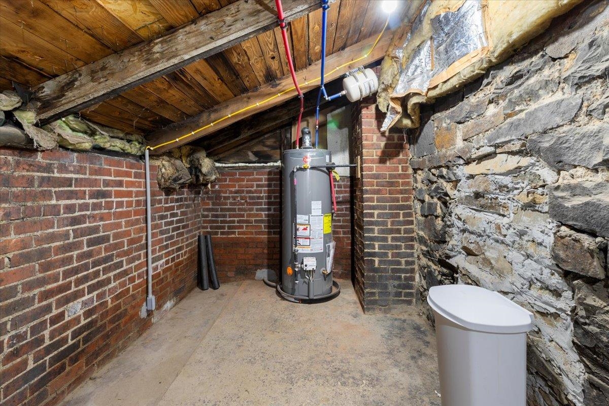 118 6th Street NE Pulaski VA 24301