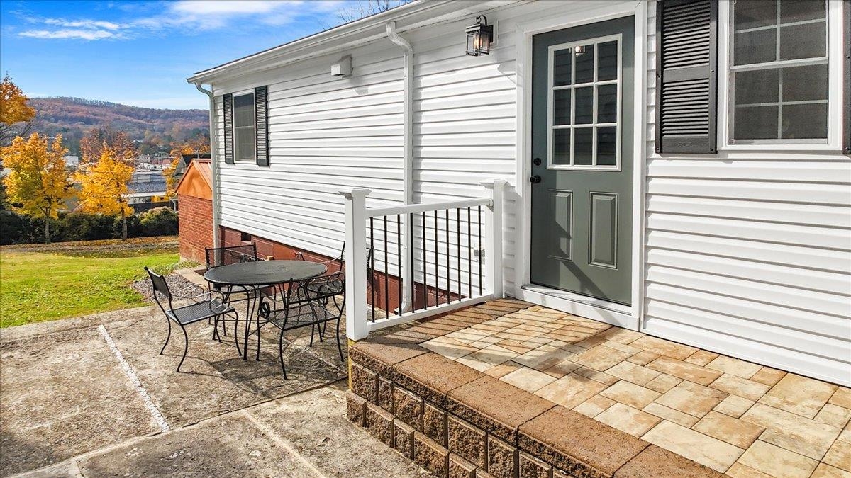 118 6th Street NE Pulaski VA 24301