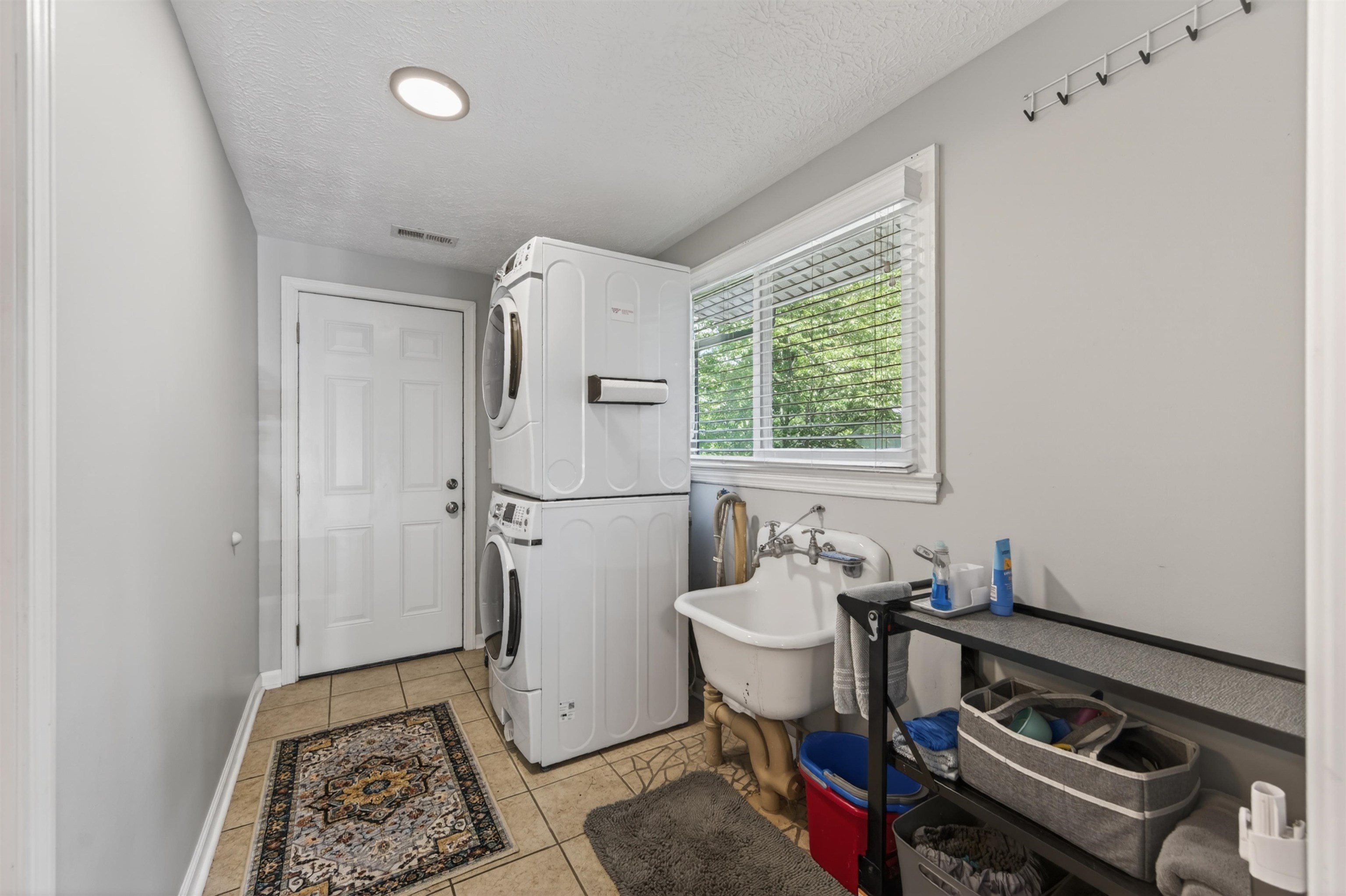 1509 Lark Lane Blacksburg VA 24060