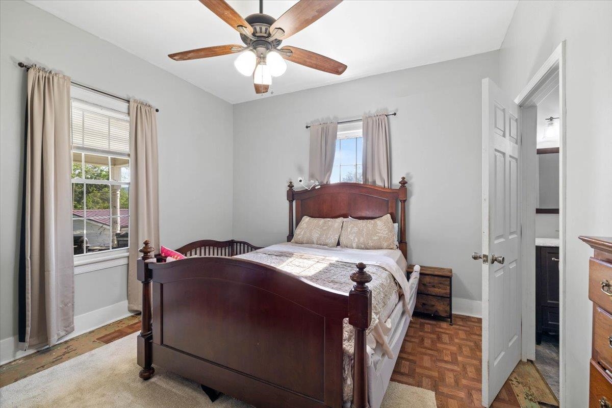 624 NE Eighth Street Pulaski VA 24301