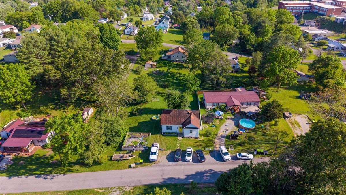 624 NE Eighth Street Pulaski VA 24301