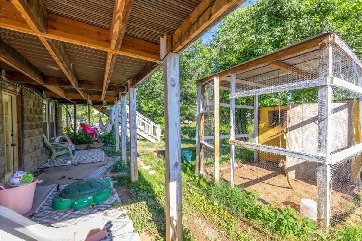 624 NE Eighth Street Pulaski VA 24301