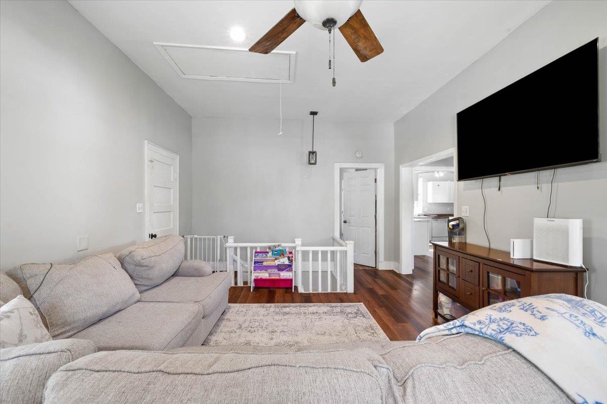 624 NE Eighth Street Pulaski VA 24301