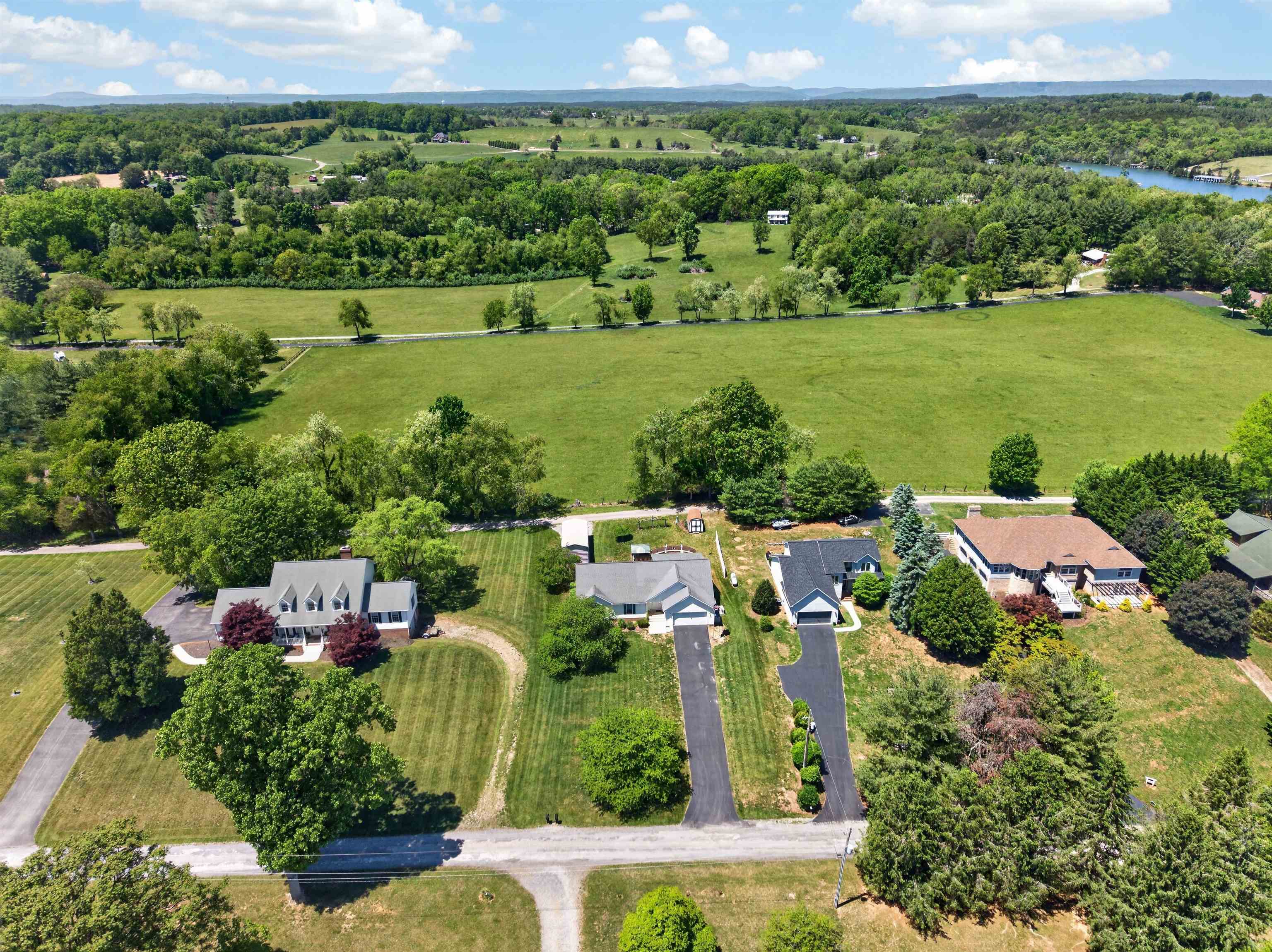 4793 Barton Drive Dublin VA 24084