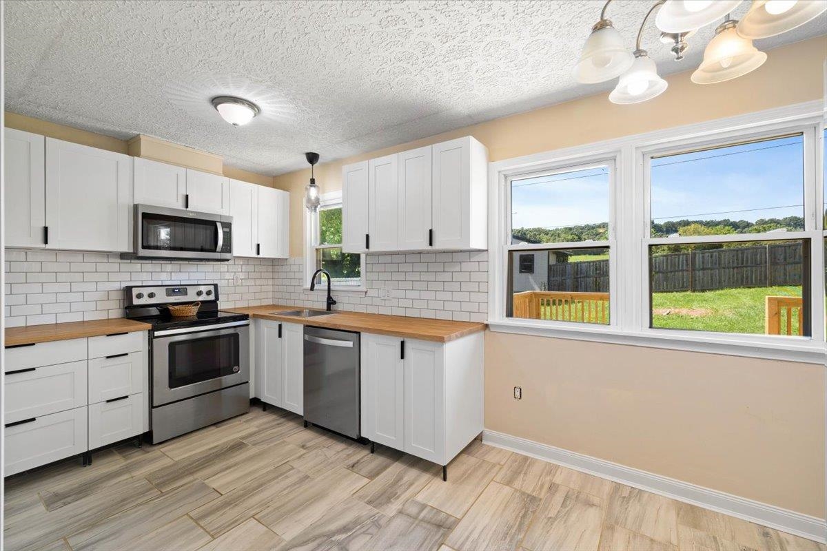 3086 Mud Pike Road Christiansburg VA 24073