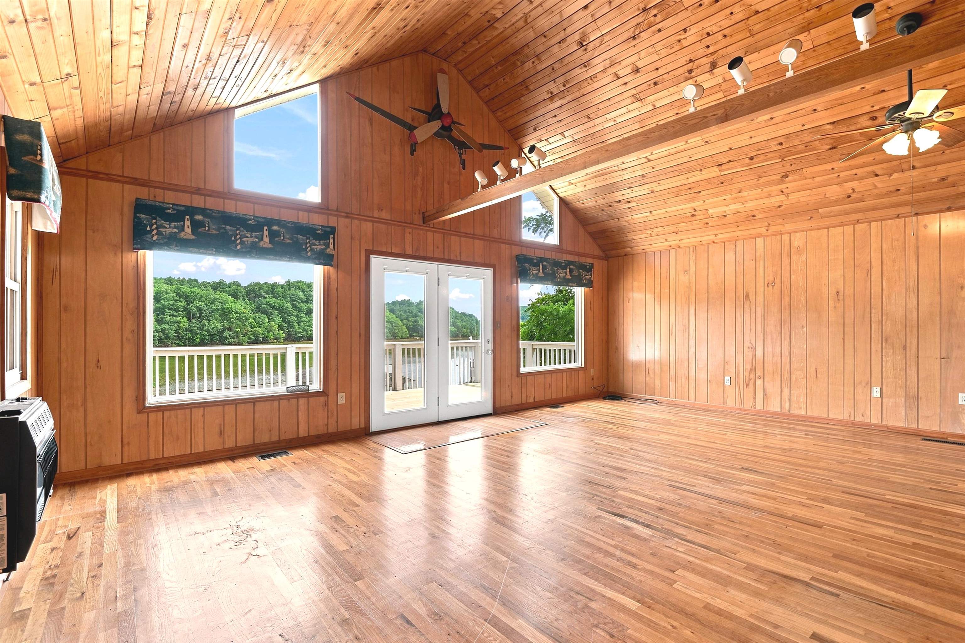 2967 Blackberry Lane Hiwassee VA 24347