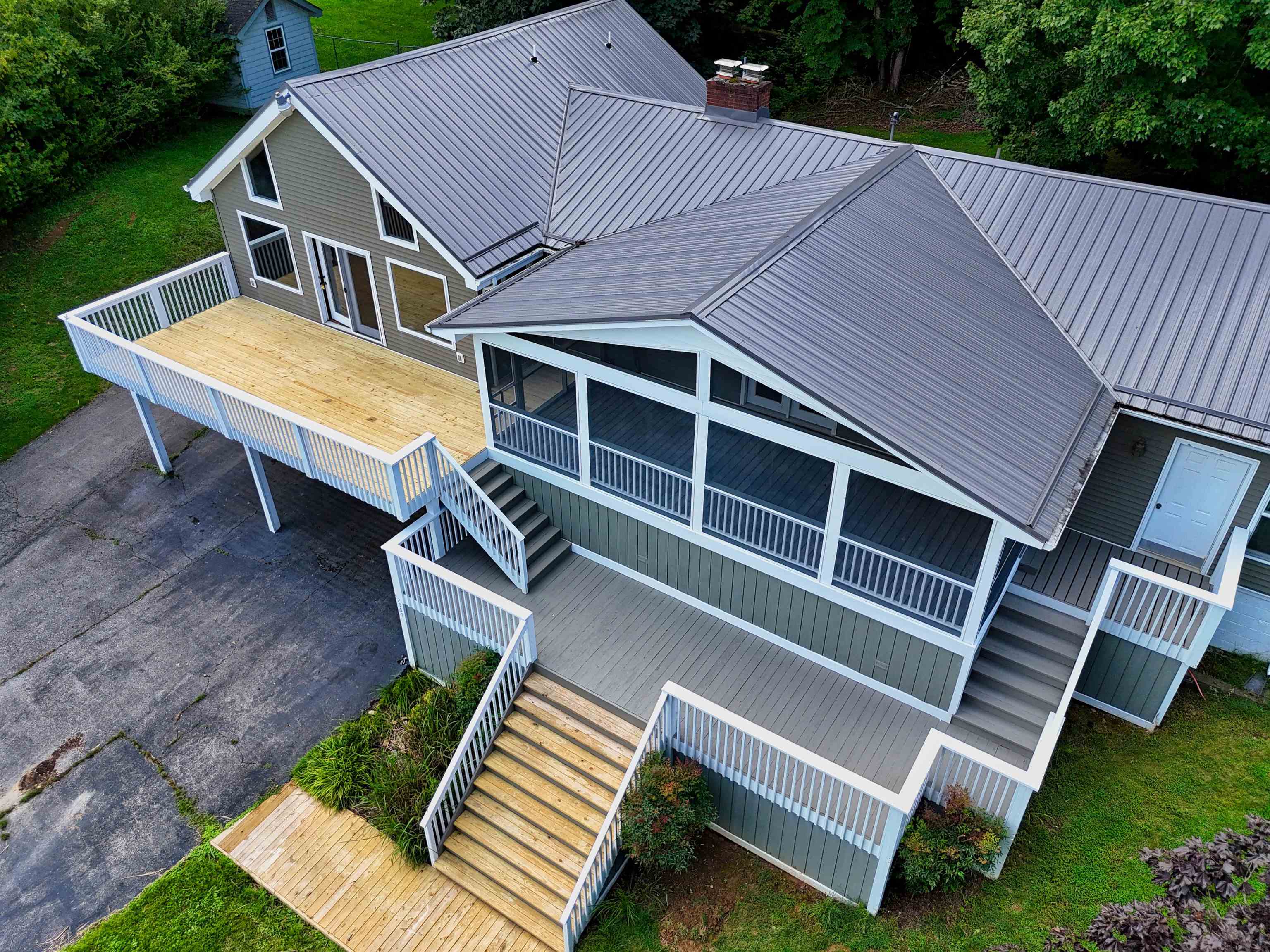 2967 Blackberry Lane Hiwassee VA 24347