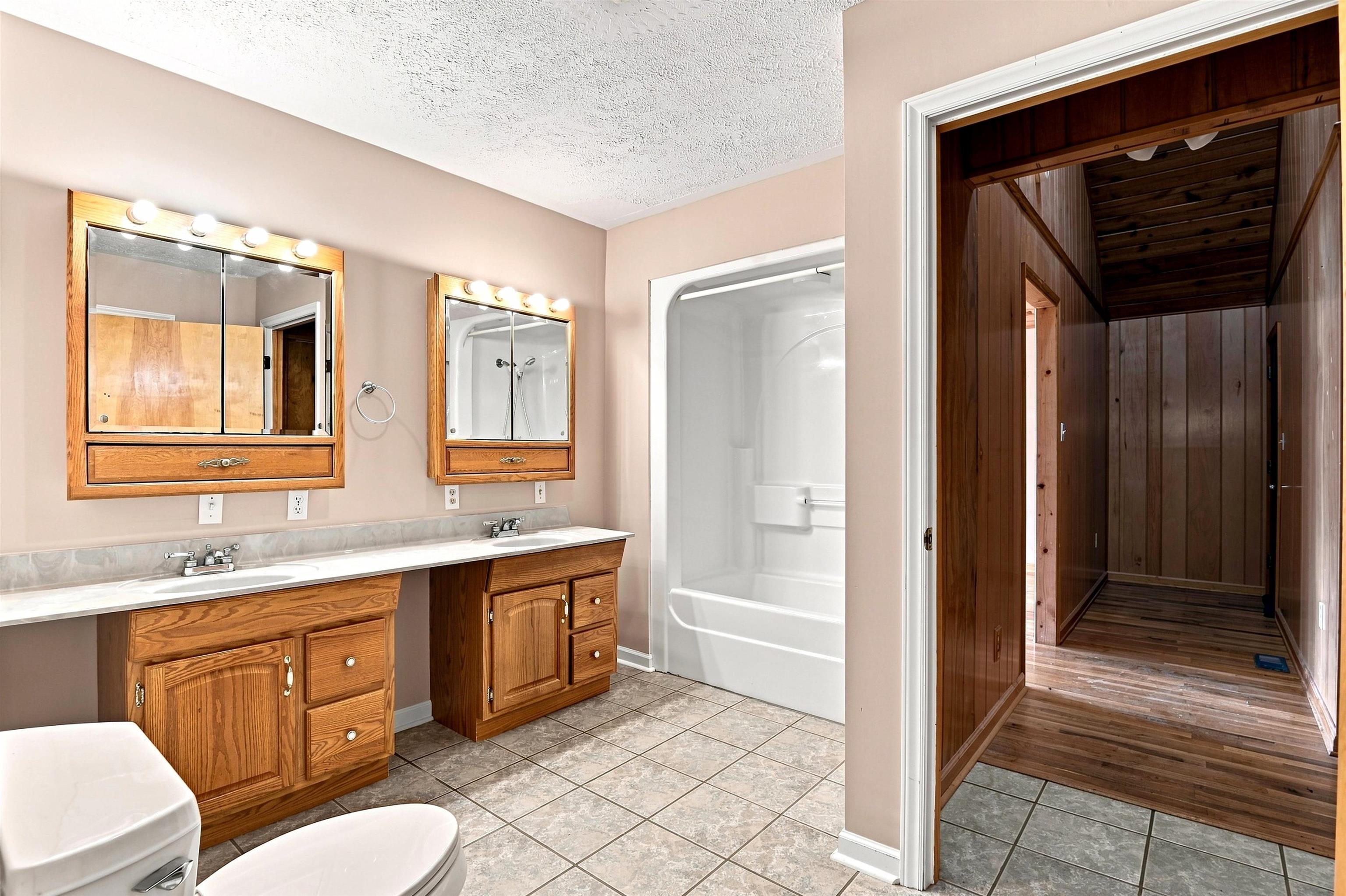 2967 Blackberry Lane Hiwassee VA 24347