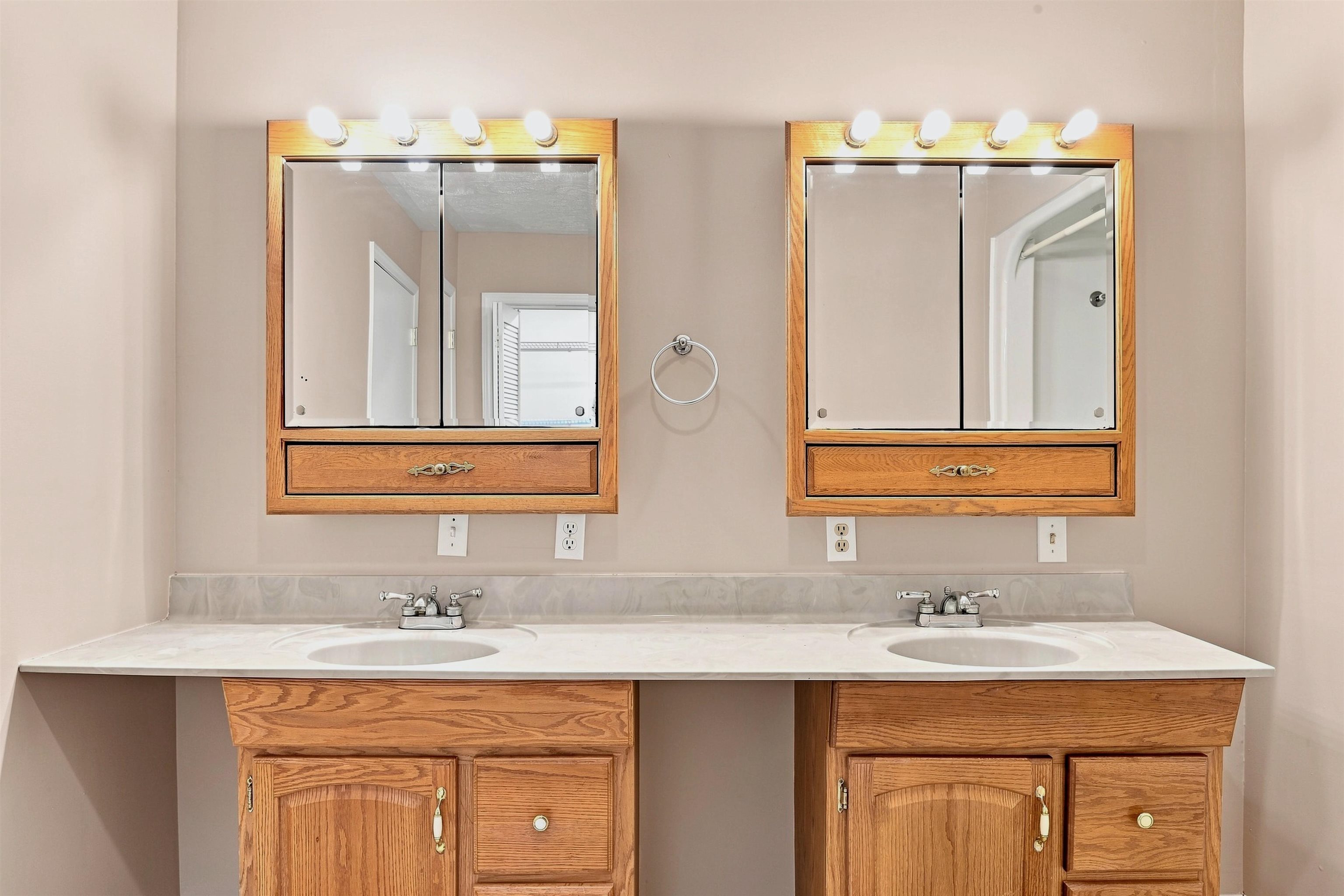 2967 Blackberry Lane Hiwassee VA 24347