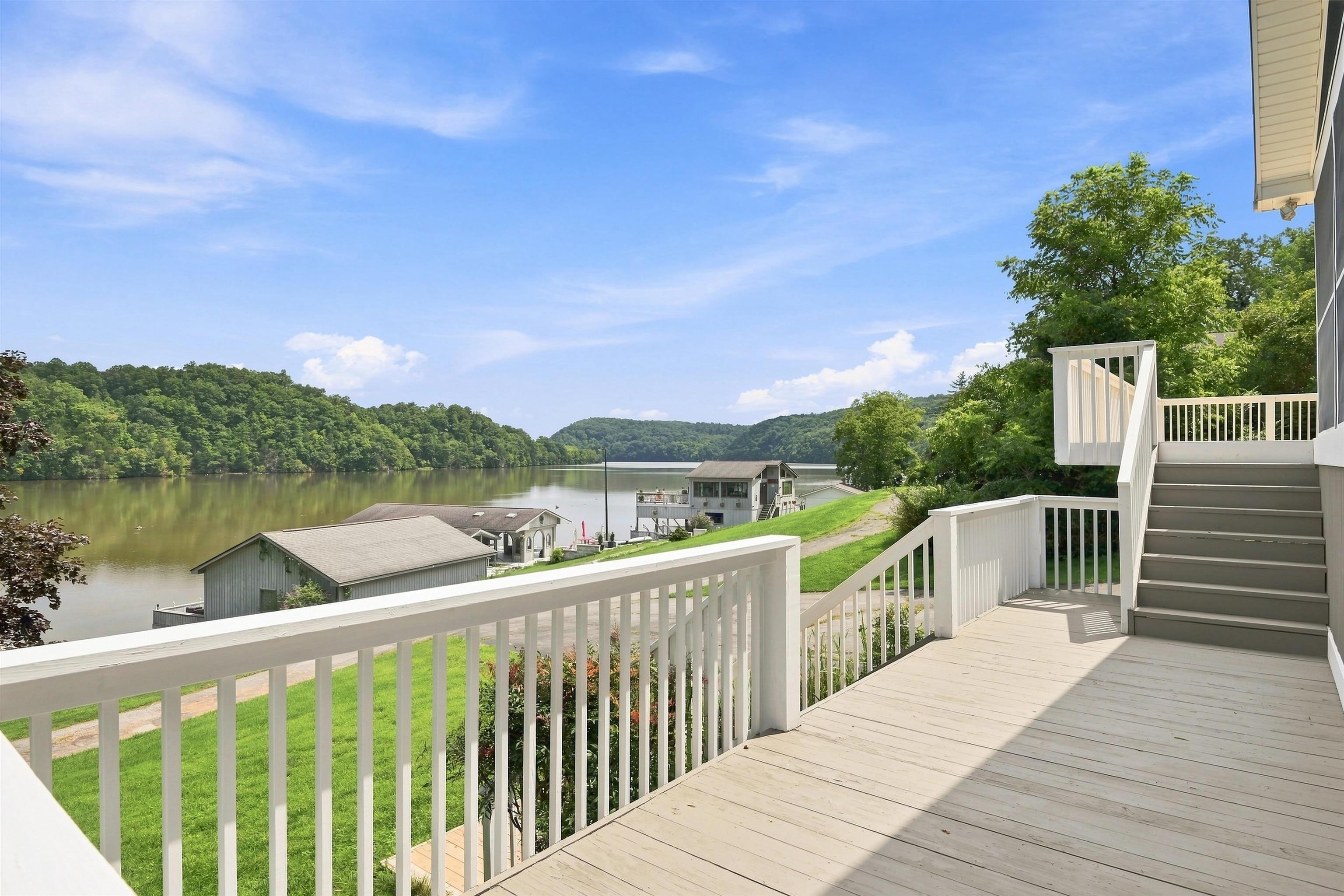 2967 Blackberry Lane Hiwassee VA 24347