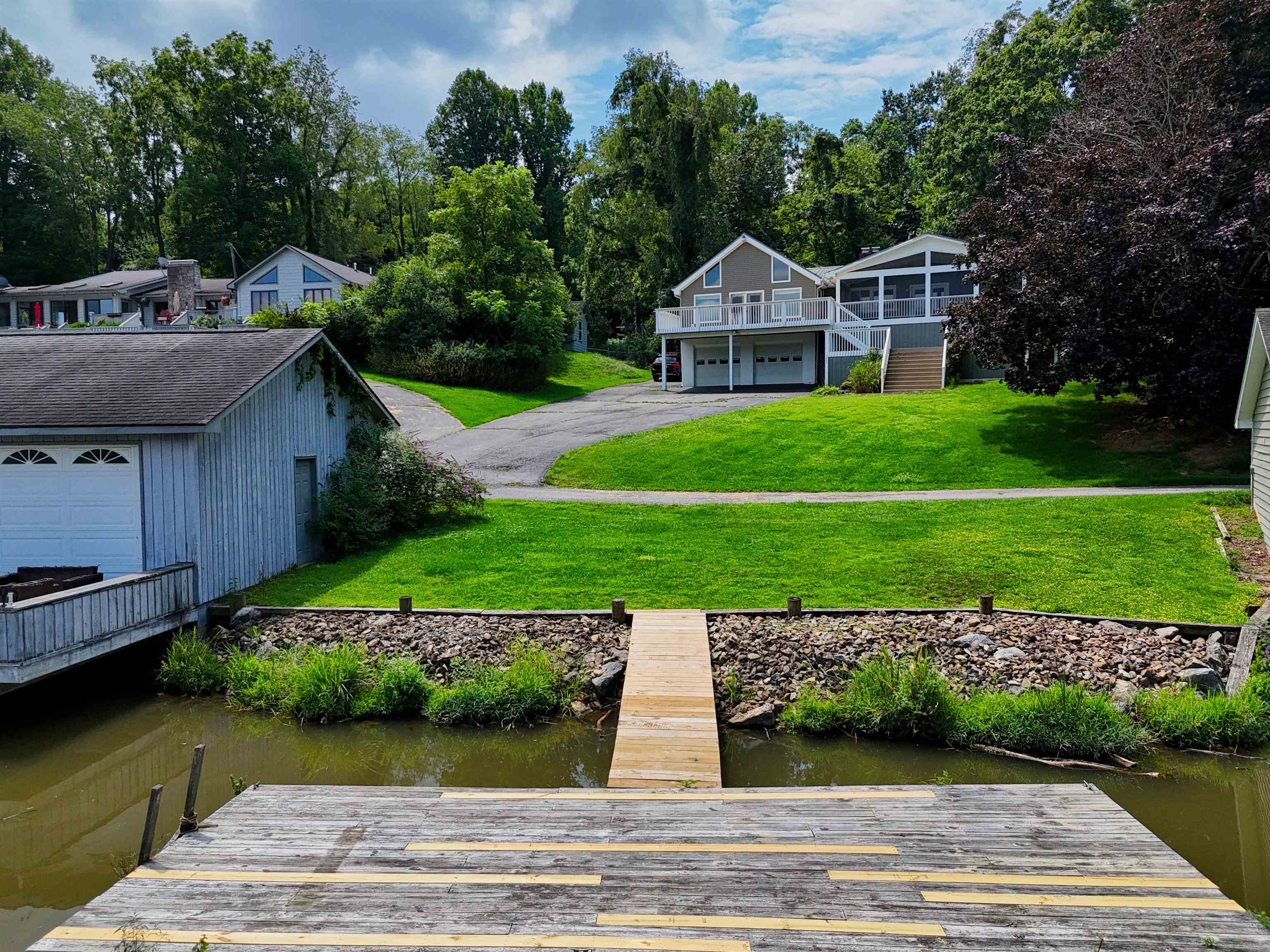 2967 Blackberry Lane Hiwassee VA 24347