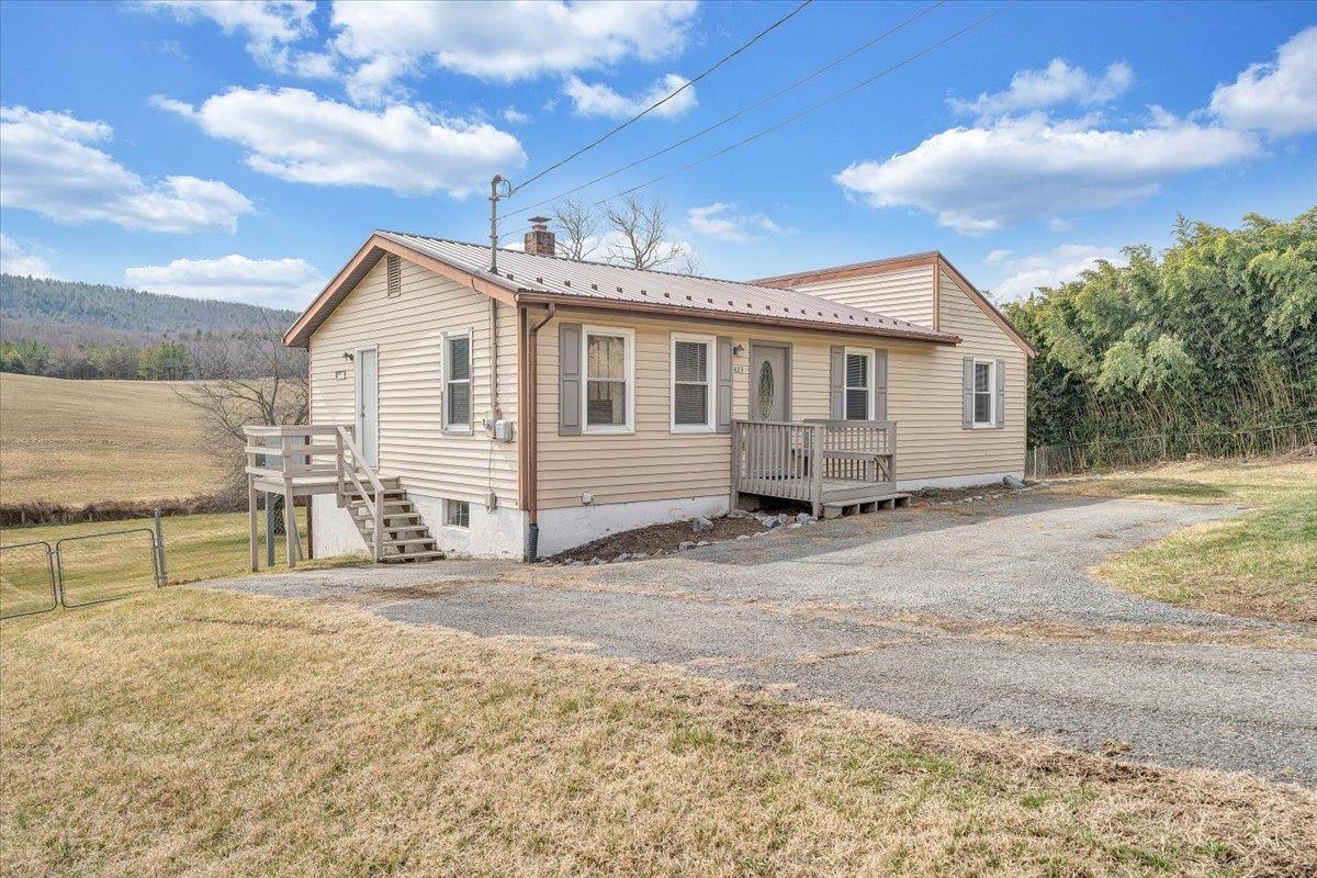 423 Danner Road Max Meadows VA 24360