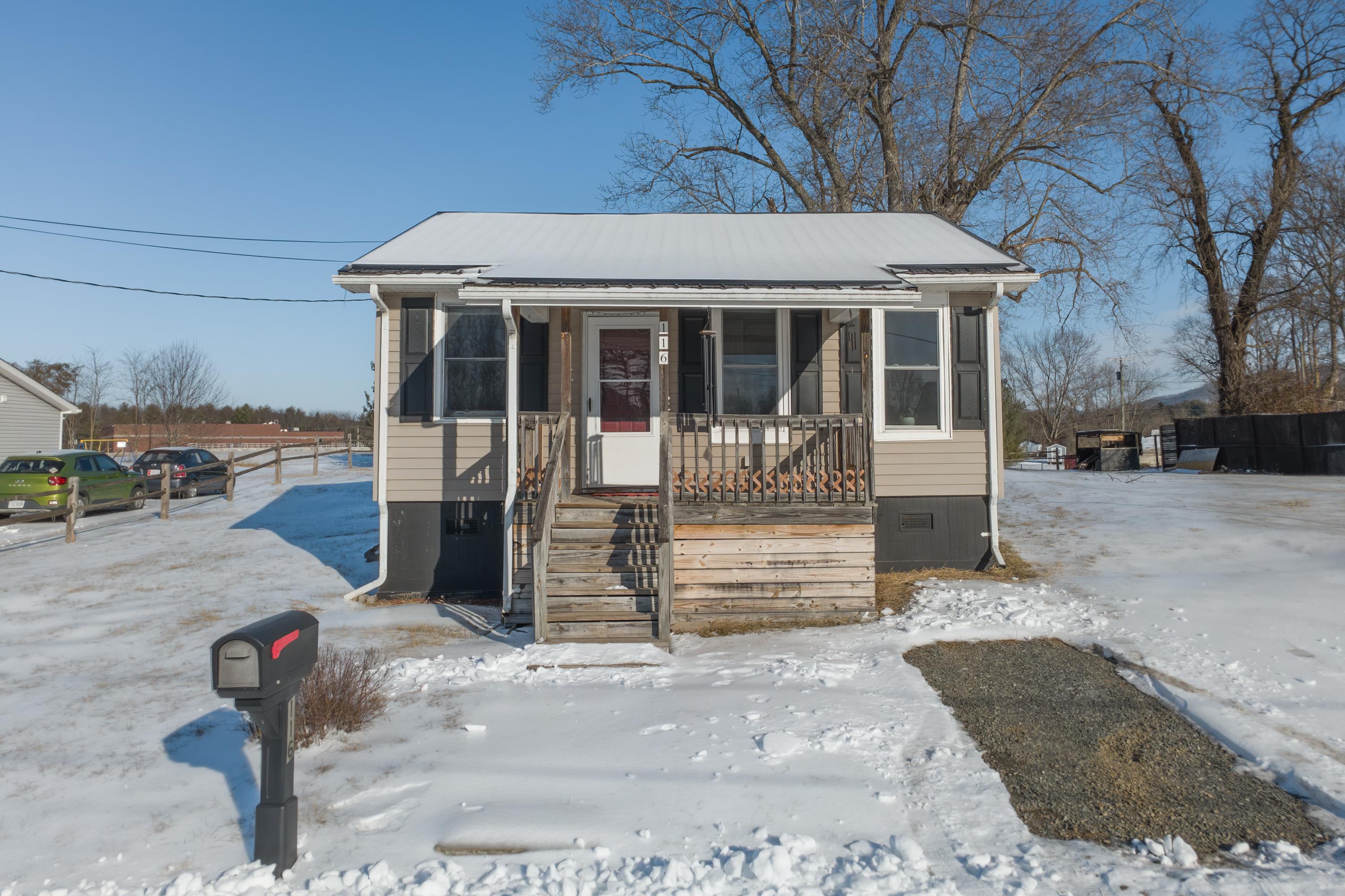 116 C Street Austinville VA 24312