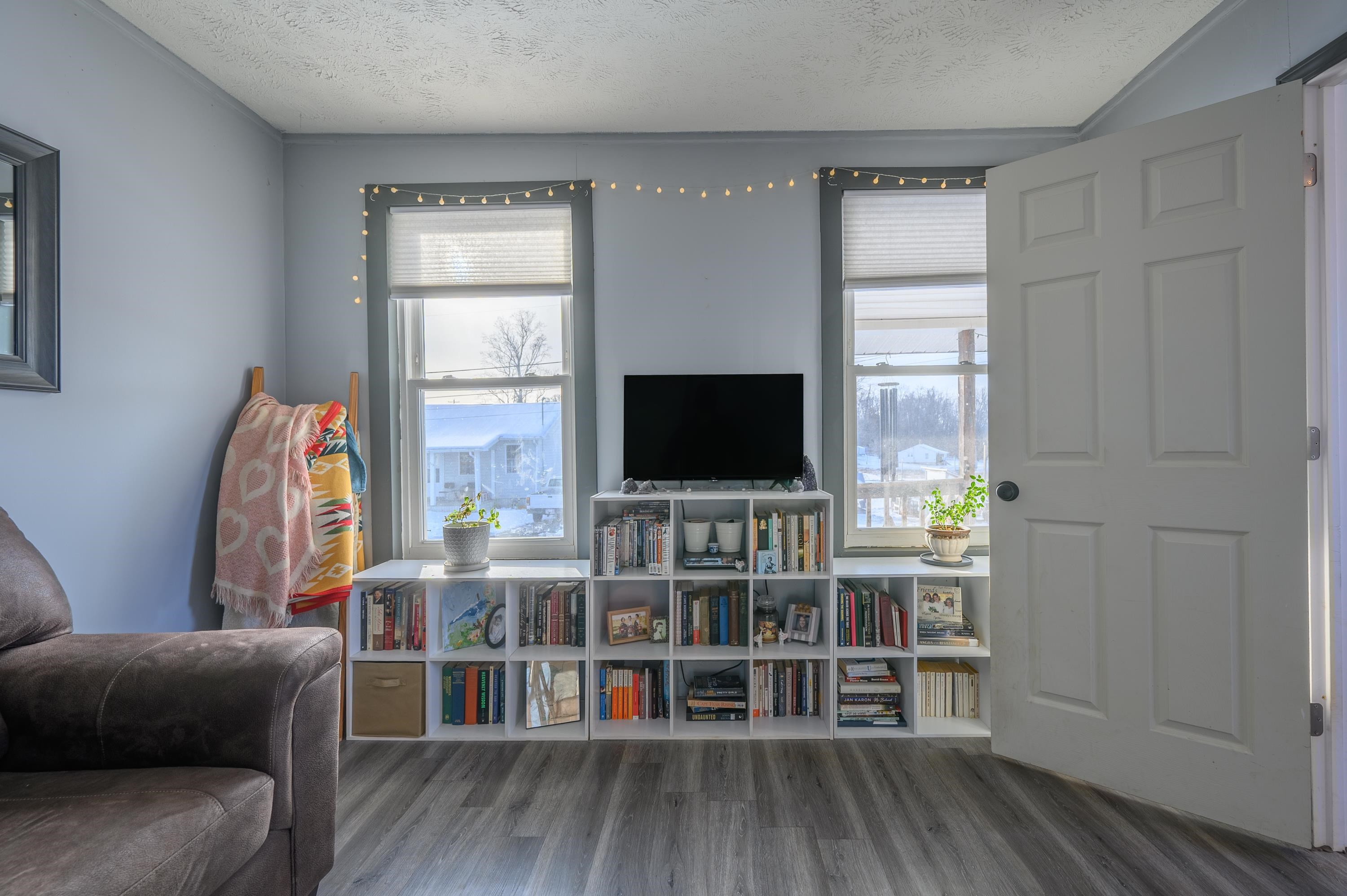 116 C Street Austinville VA 24312