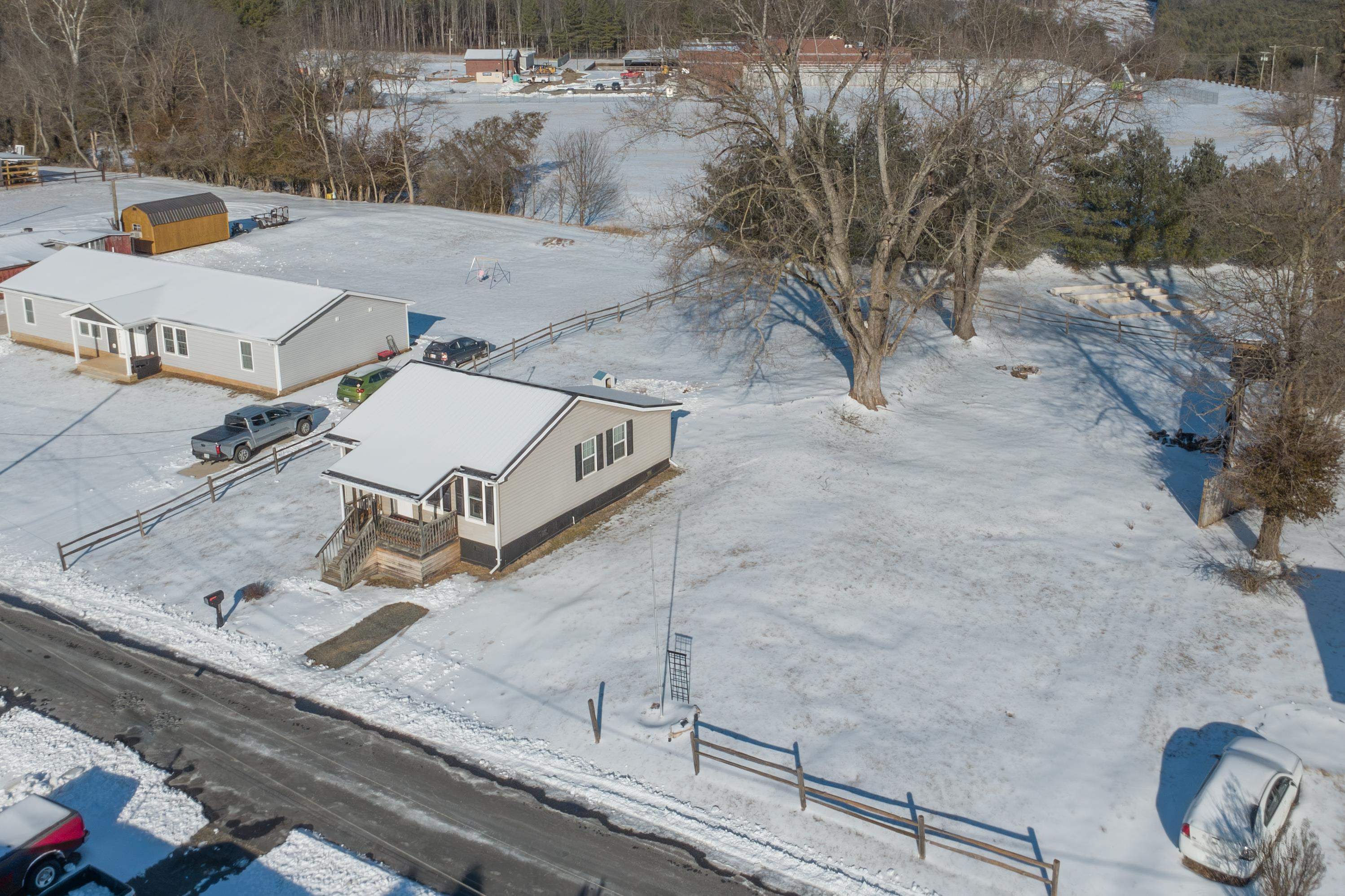 116 C Street Austinville VA 24312