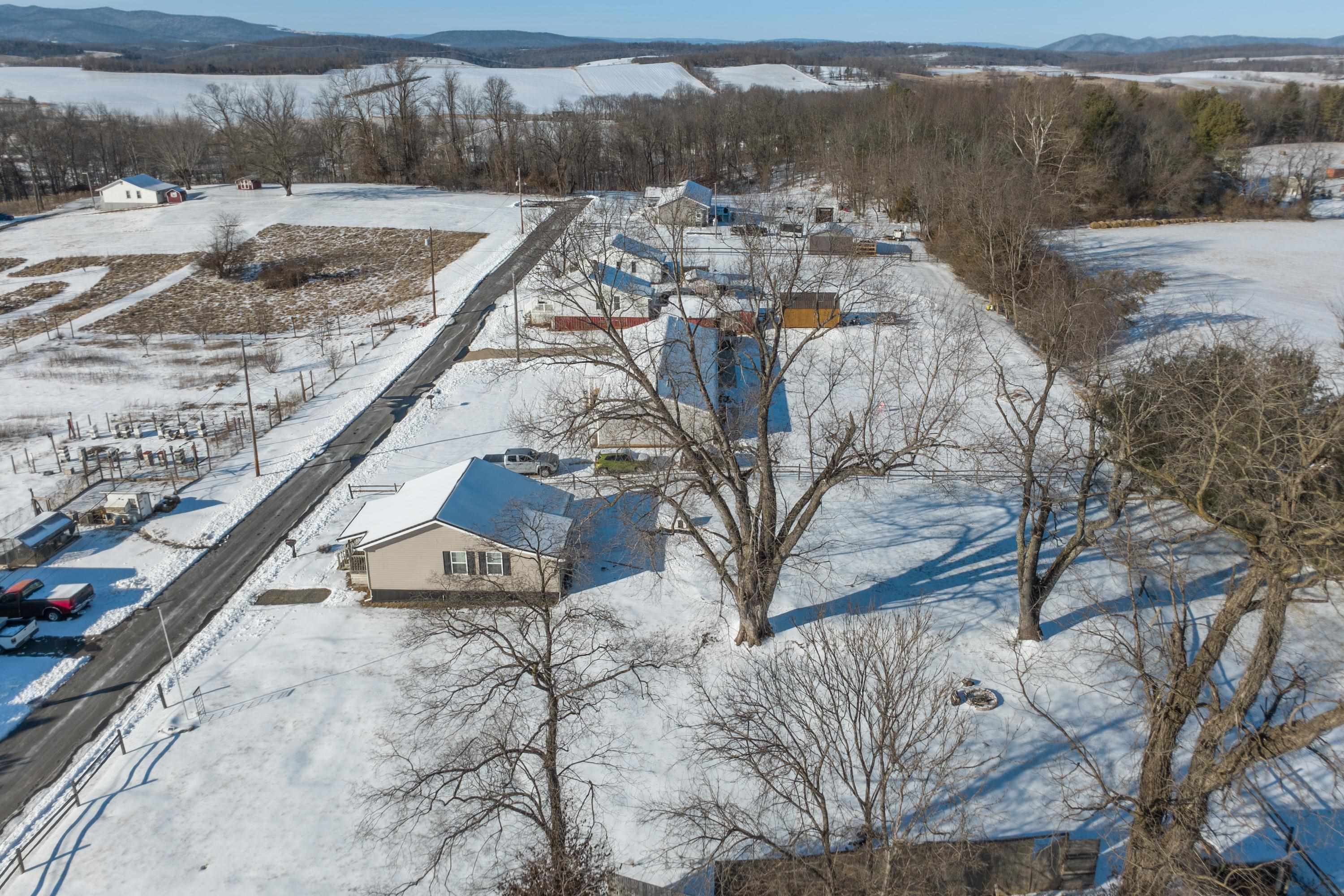 116 C Street Austinville VA 24312