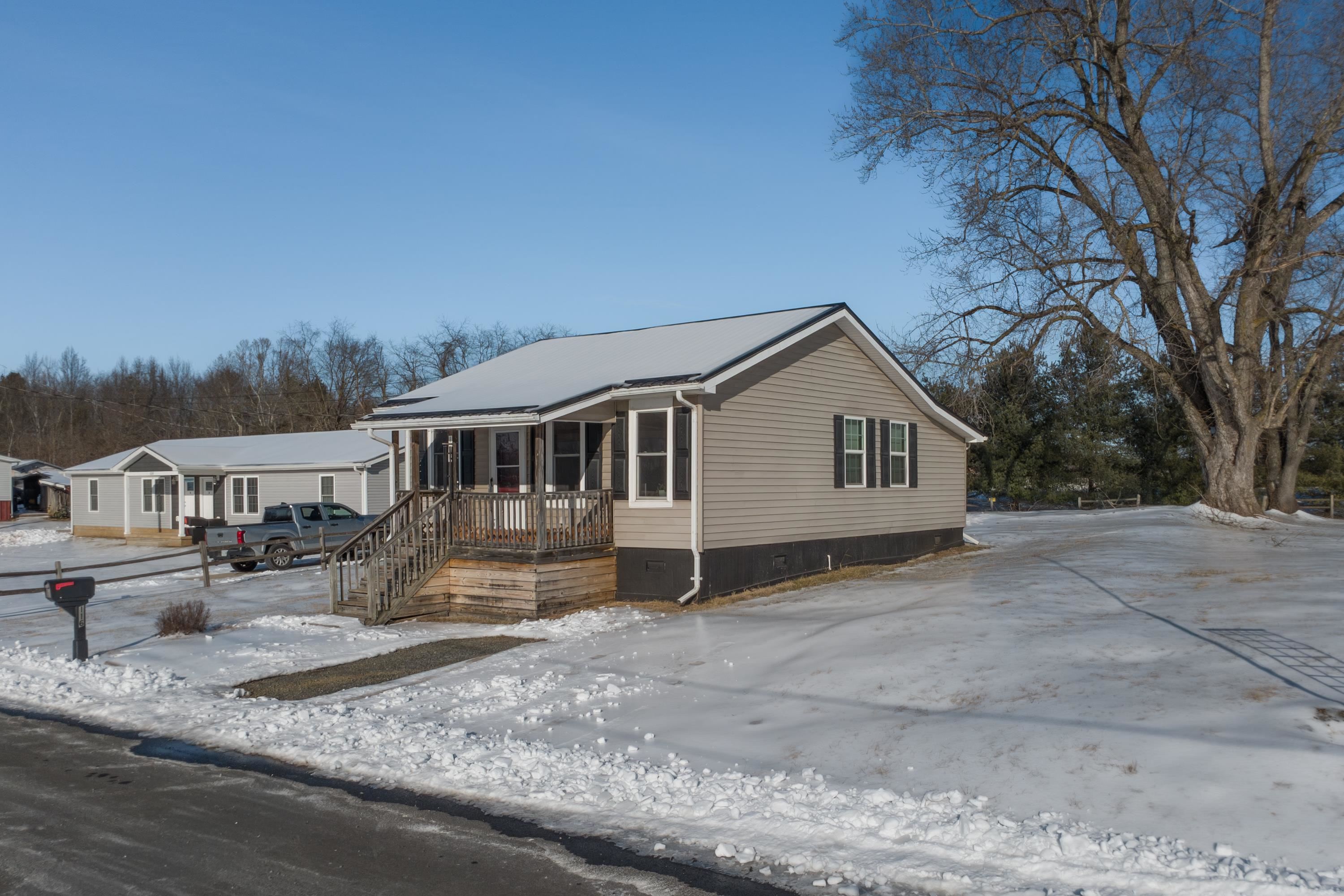 116 C Street Austinville VA 24312