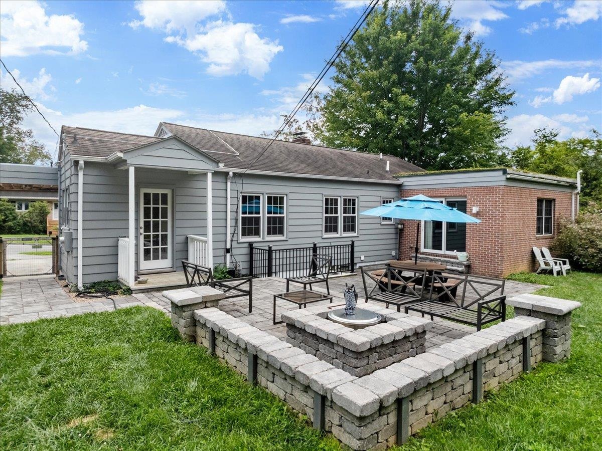 1407 Palmer Drive Blacksburg VA 24060