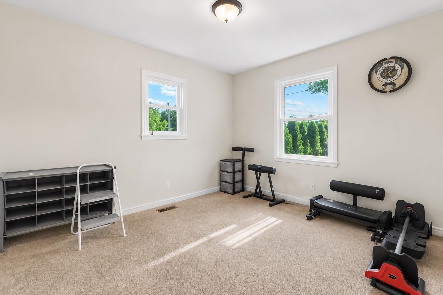 100 Pine Street Narrows VA 24124