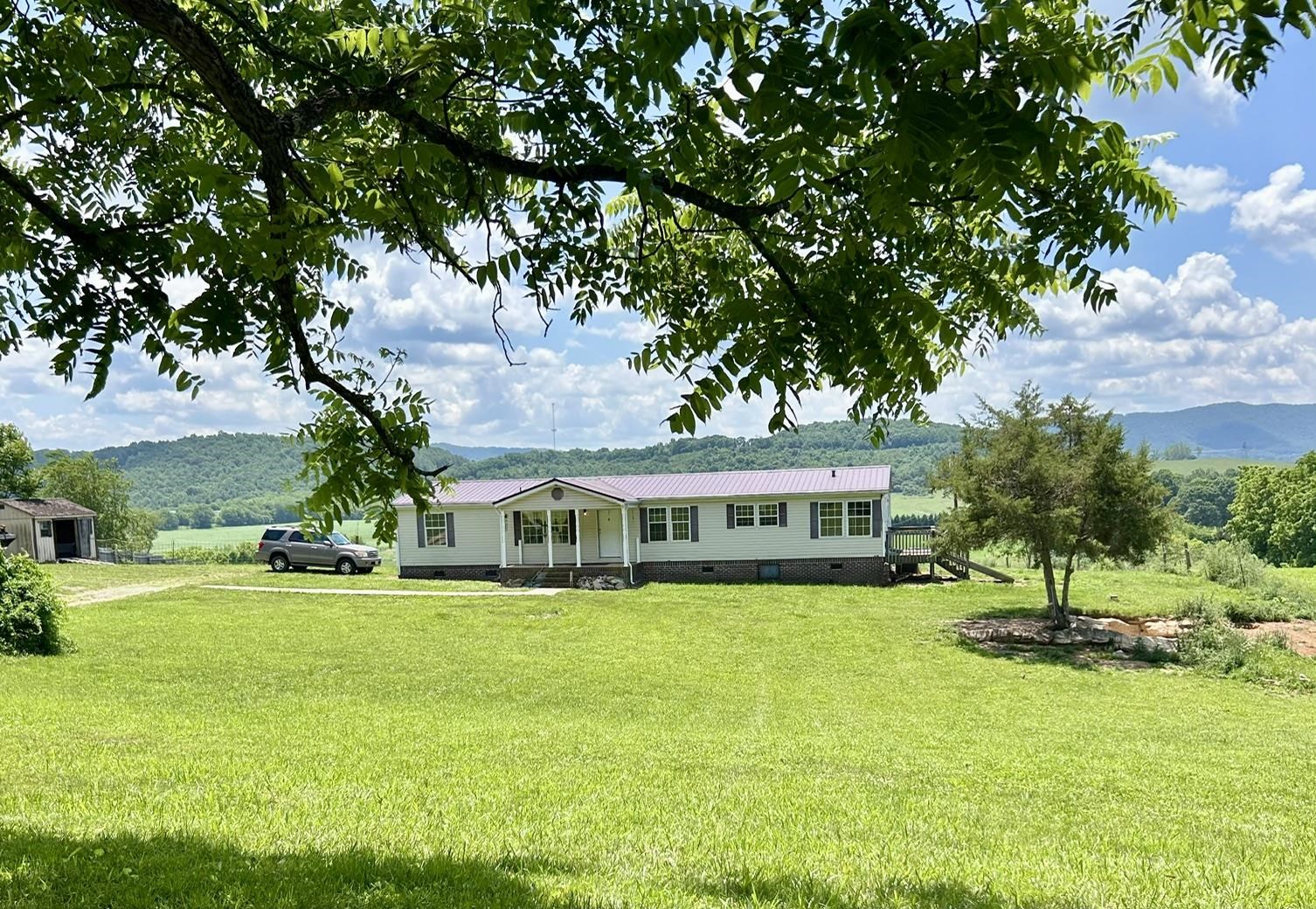 3206 Major Grahams Road Max Meadows VA 24360