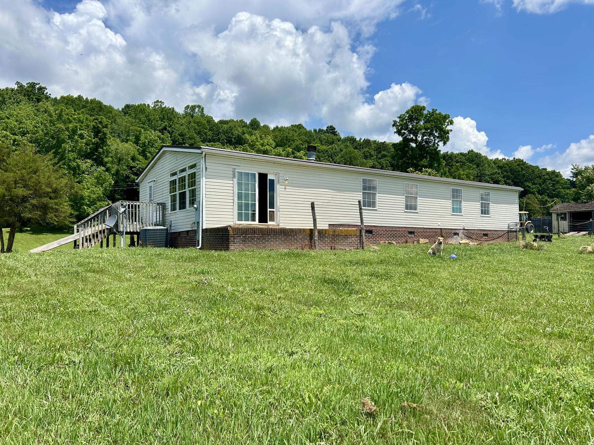 3206 Major Grahams Road Max Meadows VA 24360