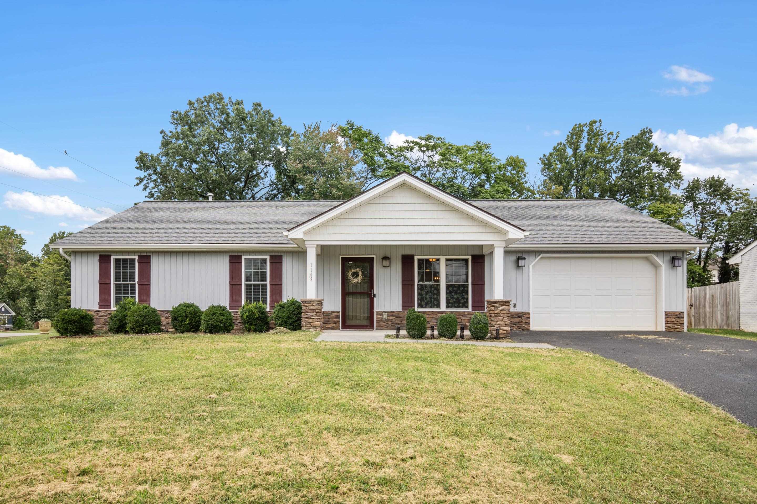 1109 Stoutamire Drive Salem VA 24153