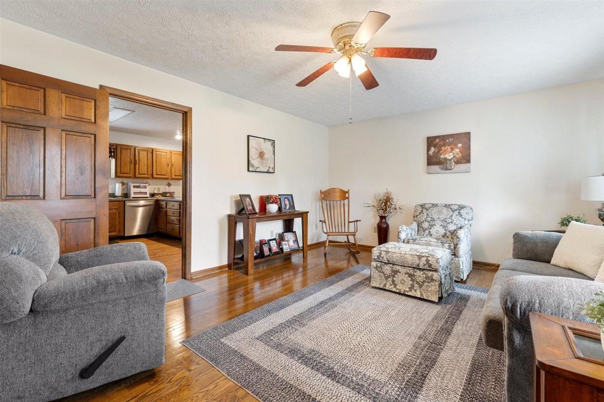 184 Farley Circle Pearisburg VA 24134